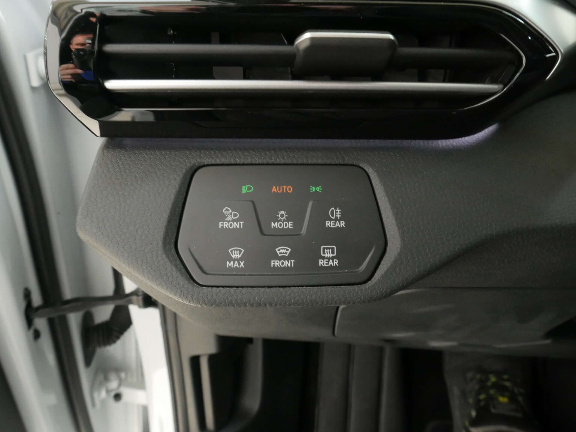 VOLKSWAGEN ID.4, photo 16 sur 17