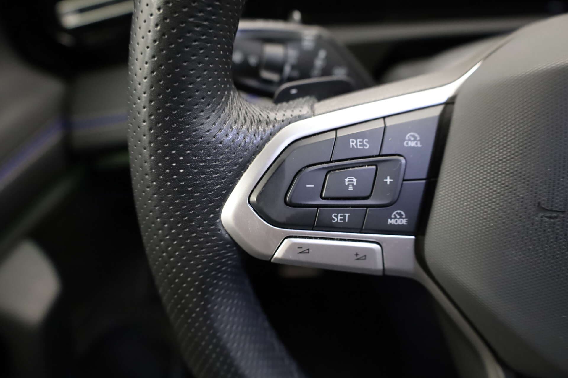 VOLKSWAGEN Tiguan, photo 9 sur 17