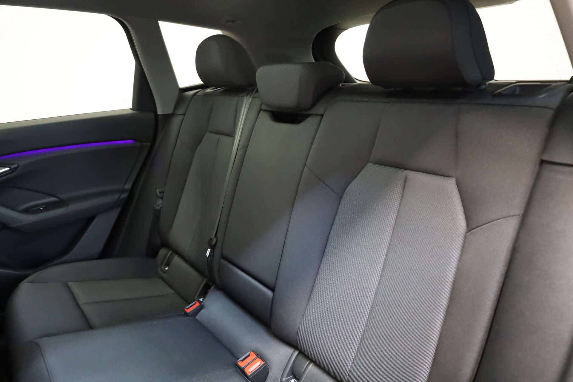AUDI Q6 SUV, photo 10 sur 17
