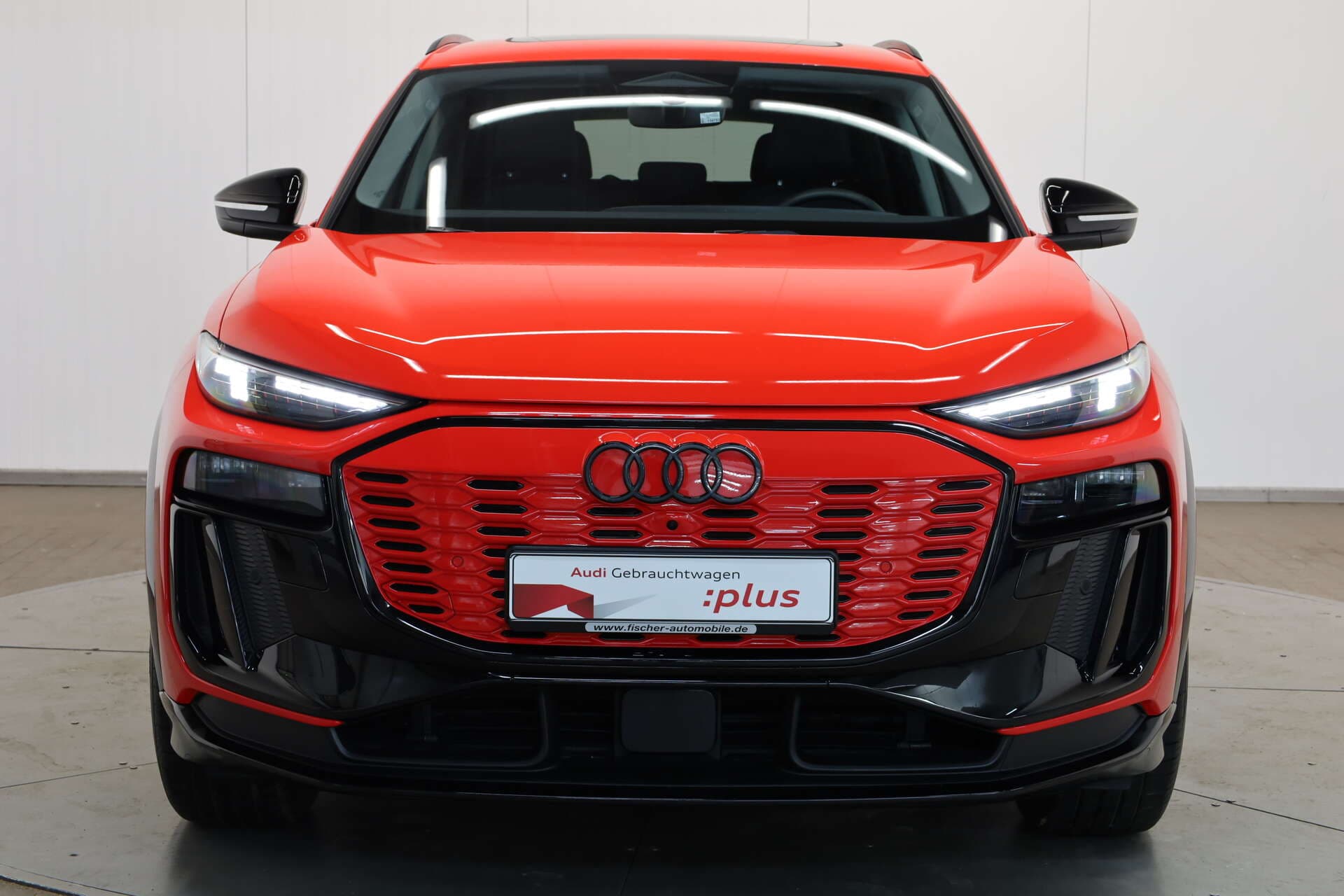 AUDI Q6 SUV, photo 2 sur 17