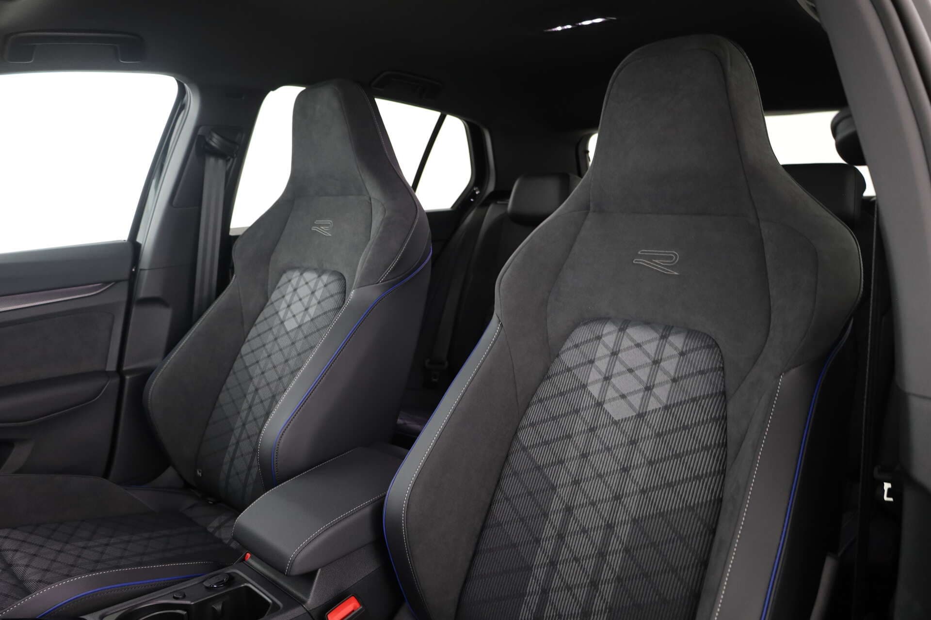 VOLKSWAGEN Golf, photo 9 sur 17