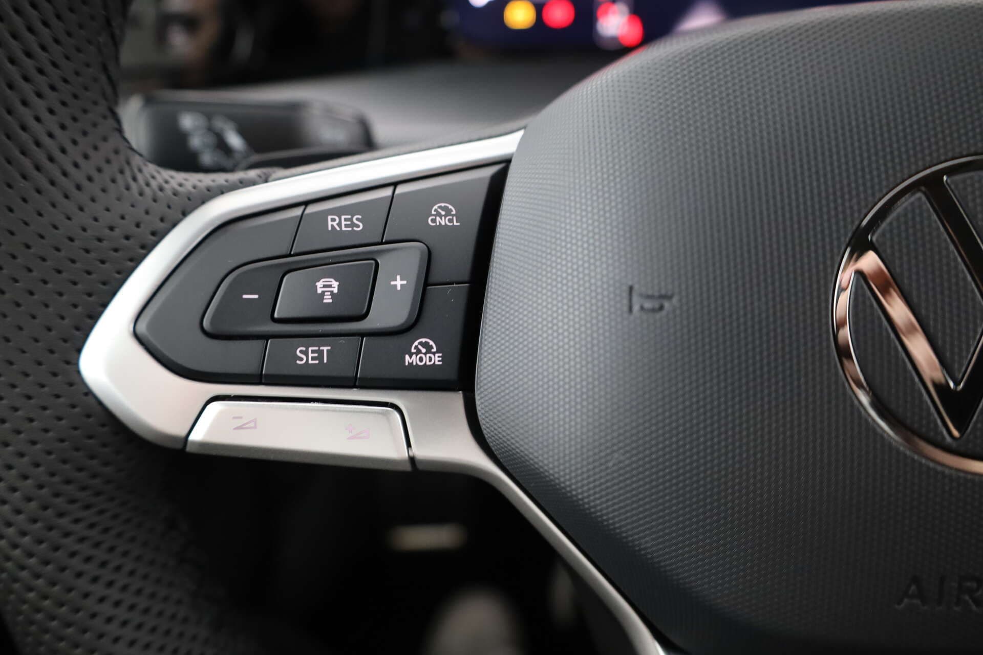 VOLKSWAGEN Golf, photo 13 sur 17