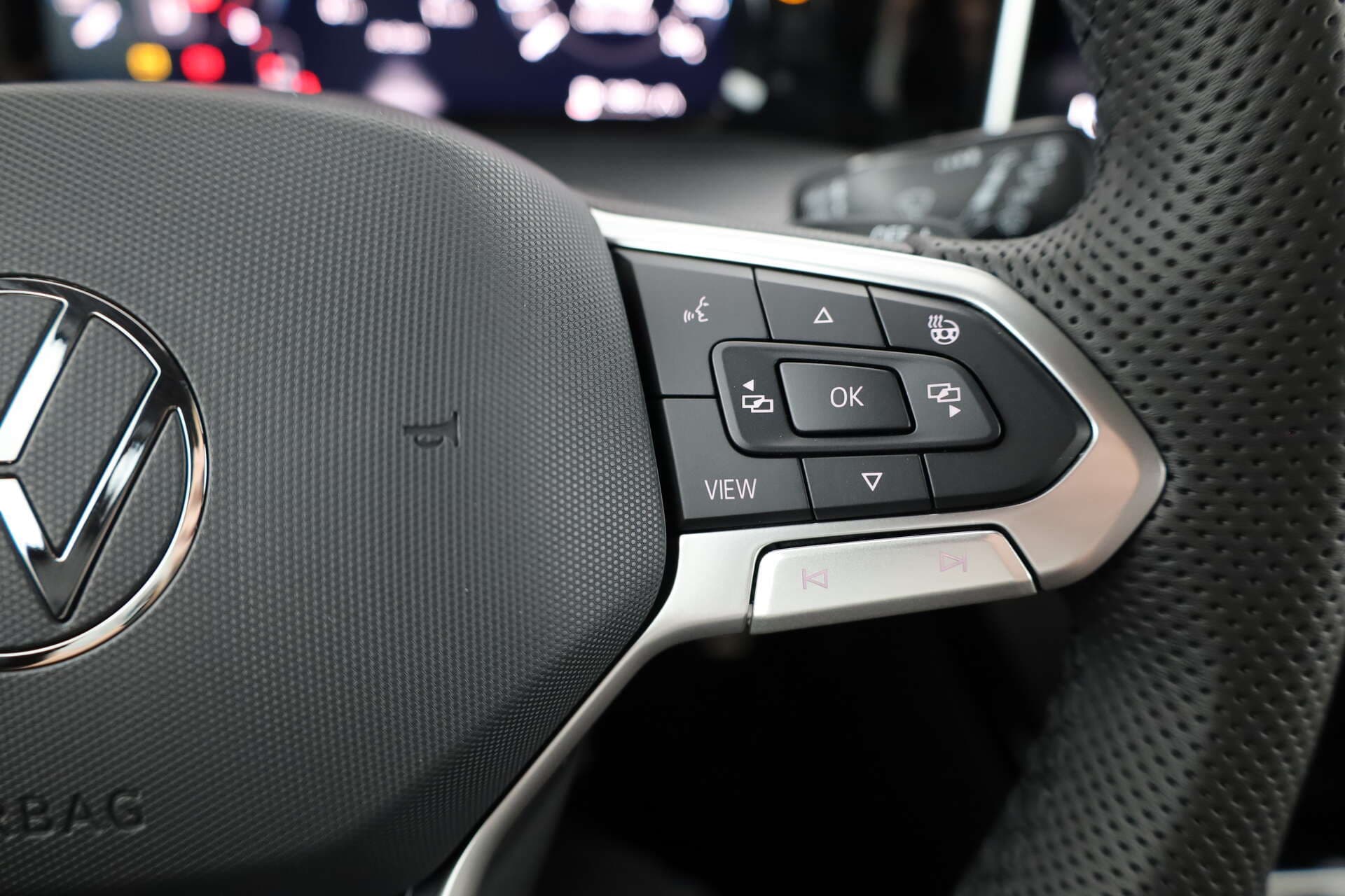 VOLKSWAGEN Golf, photo 14 sur 17