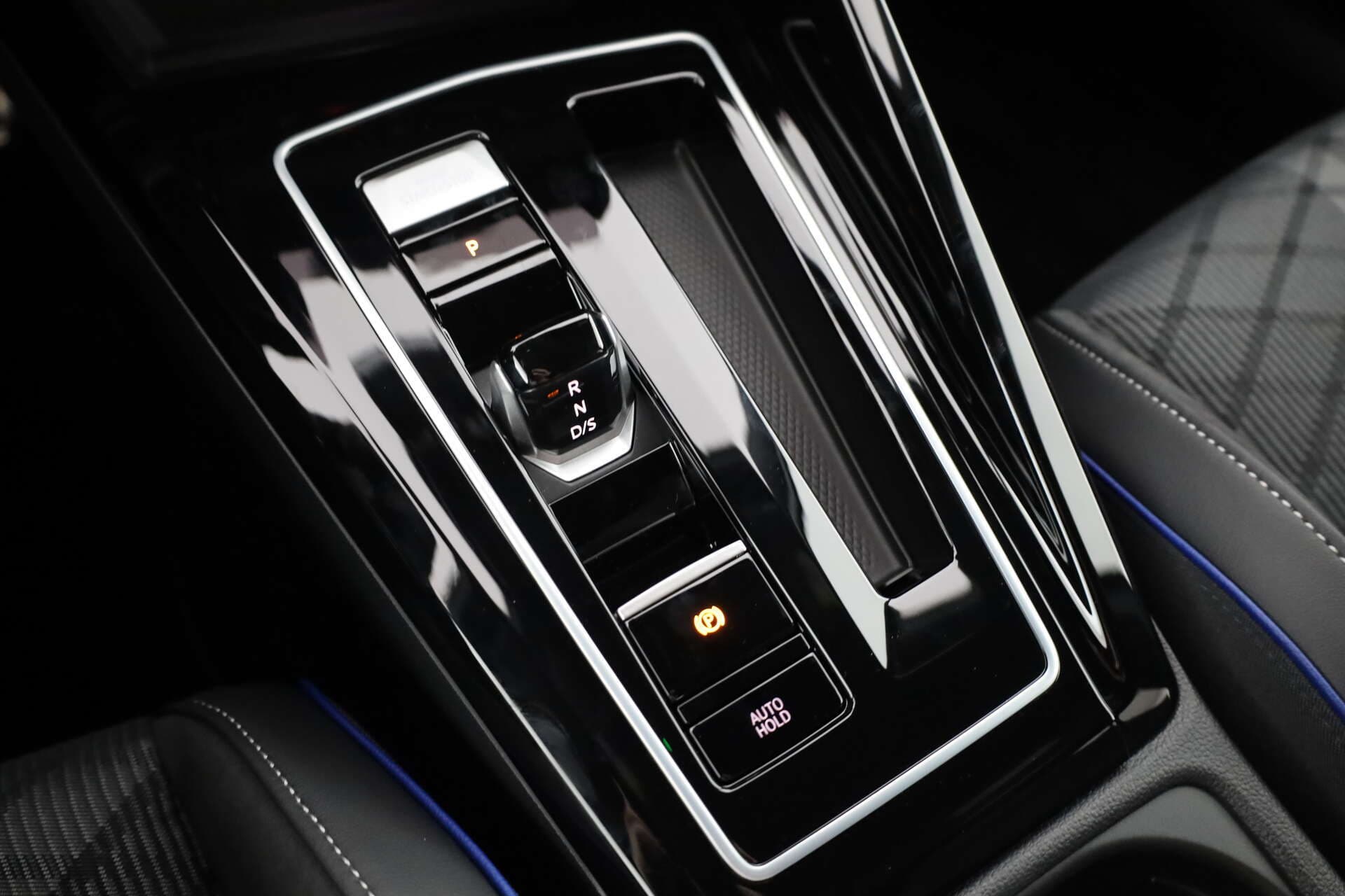 VOLKSWAGEN Golf, photo 17 sur 17
