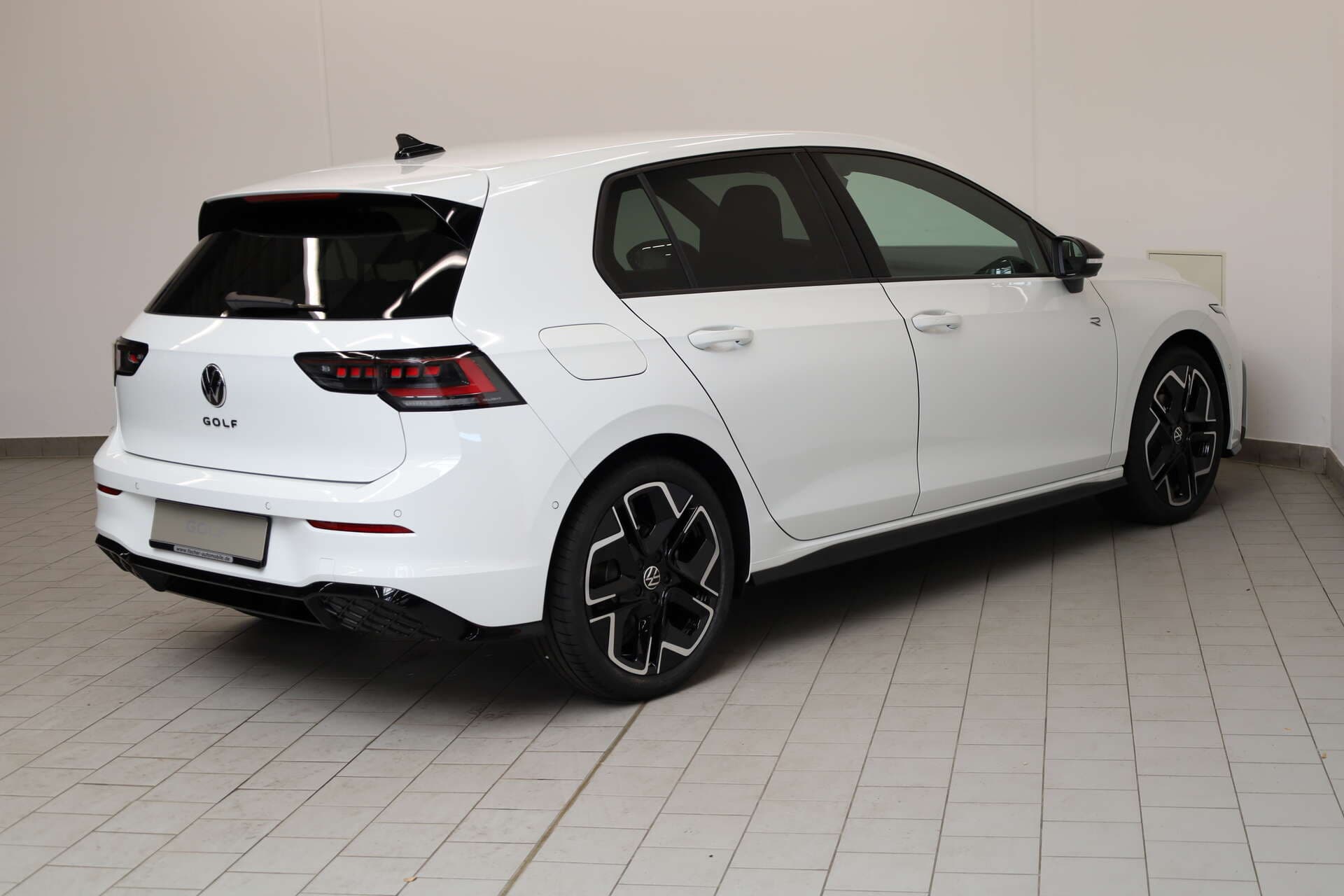 VOLKSWAGEN Golf, photo 2 sur 15