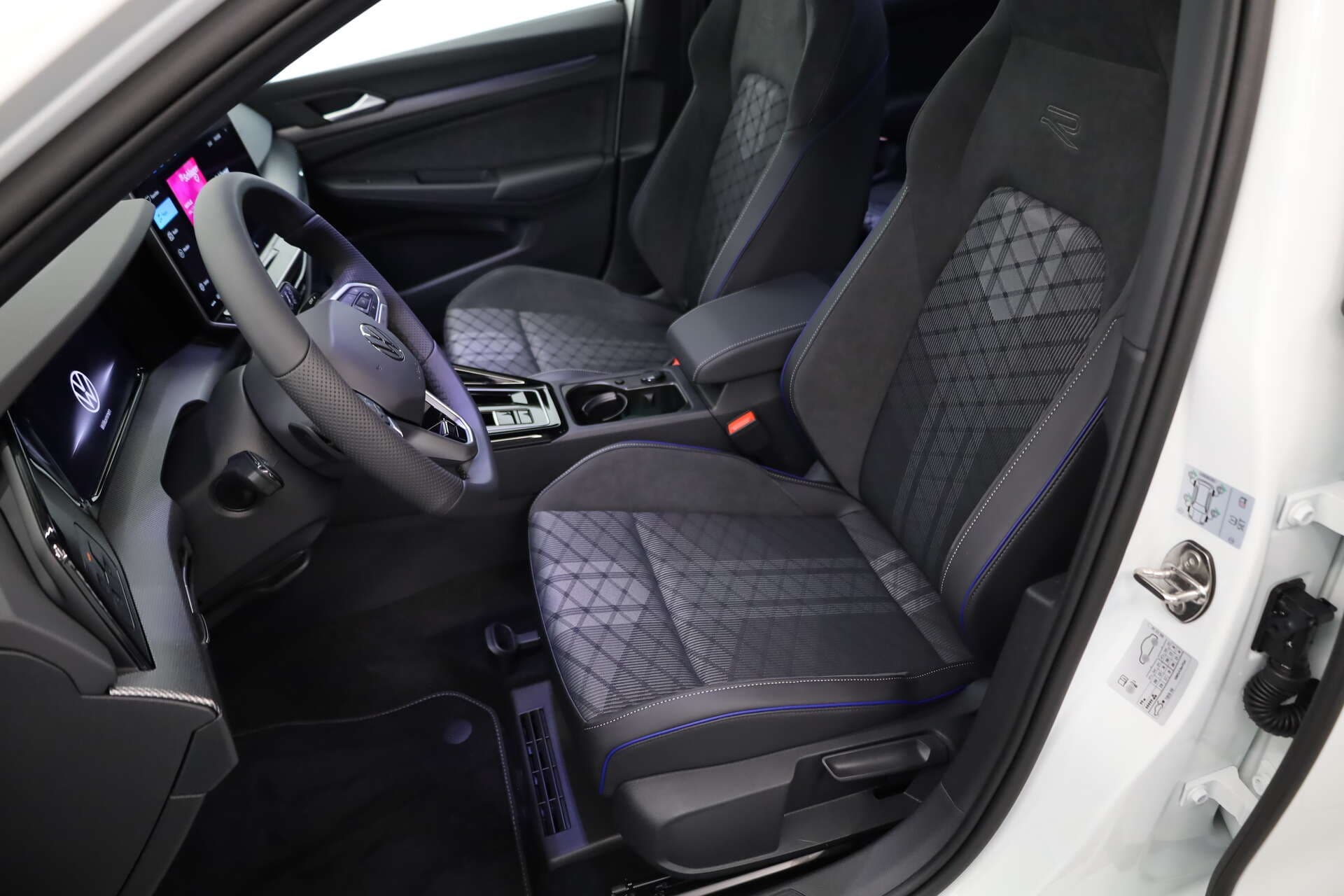 VOLKSWAGEN Golf, photo 4 sur 15