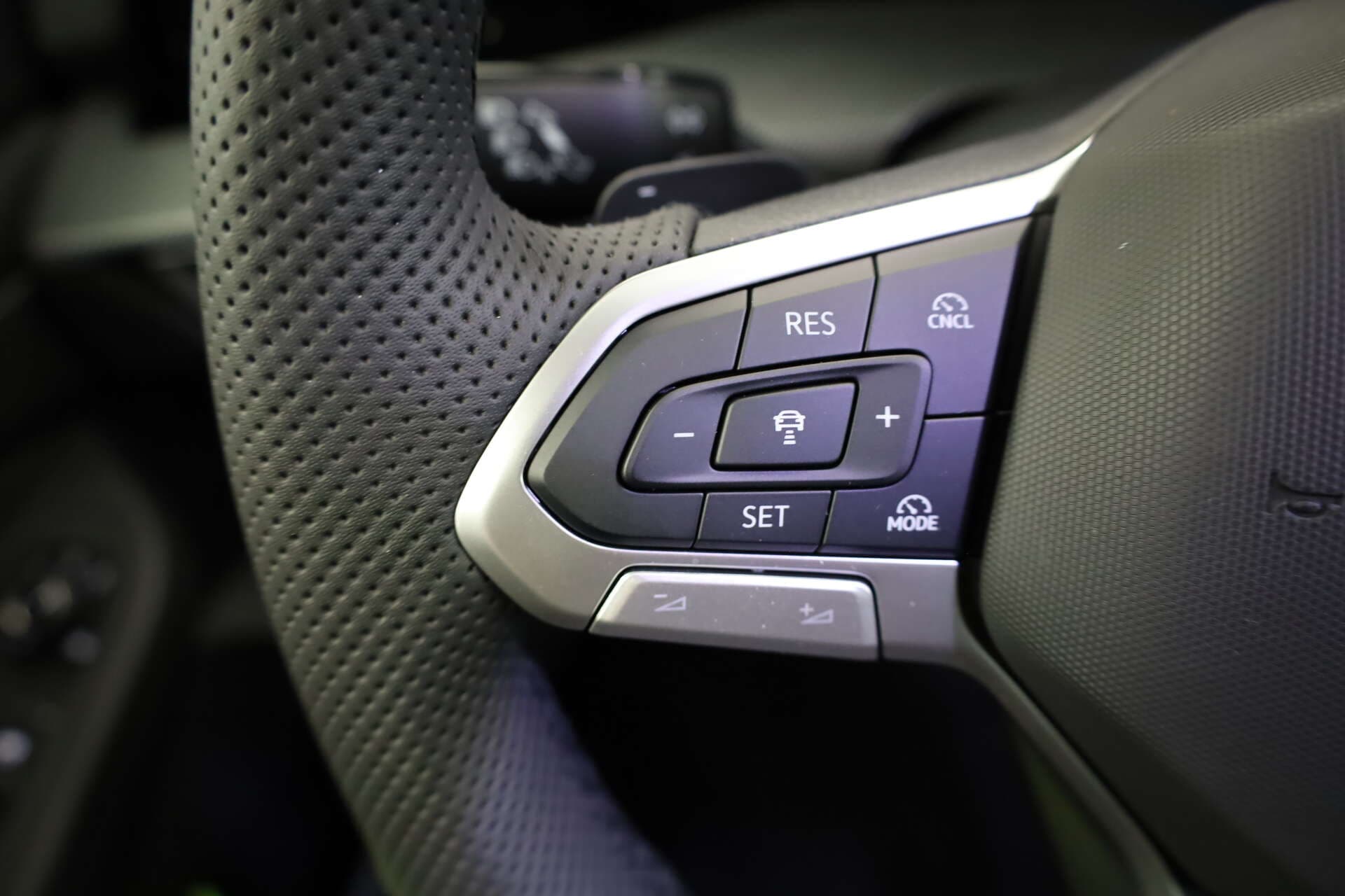 VOLKSWAGEN Golf, photo 8 sur 15