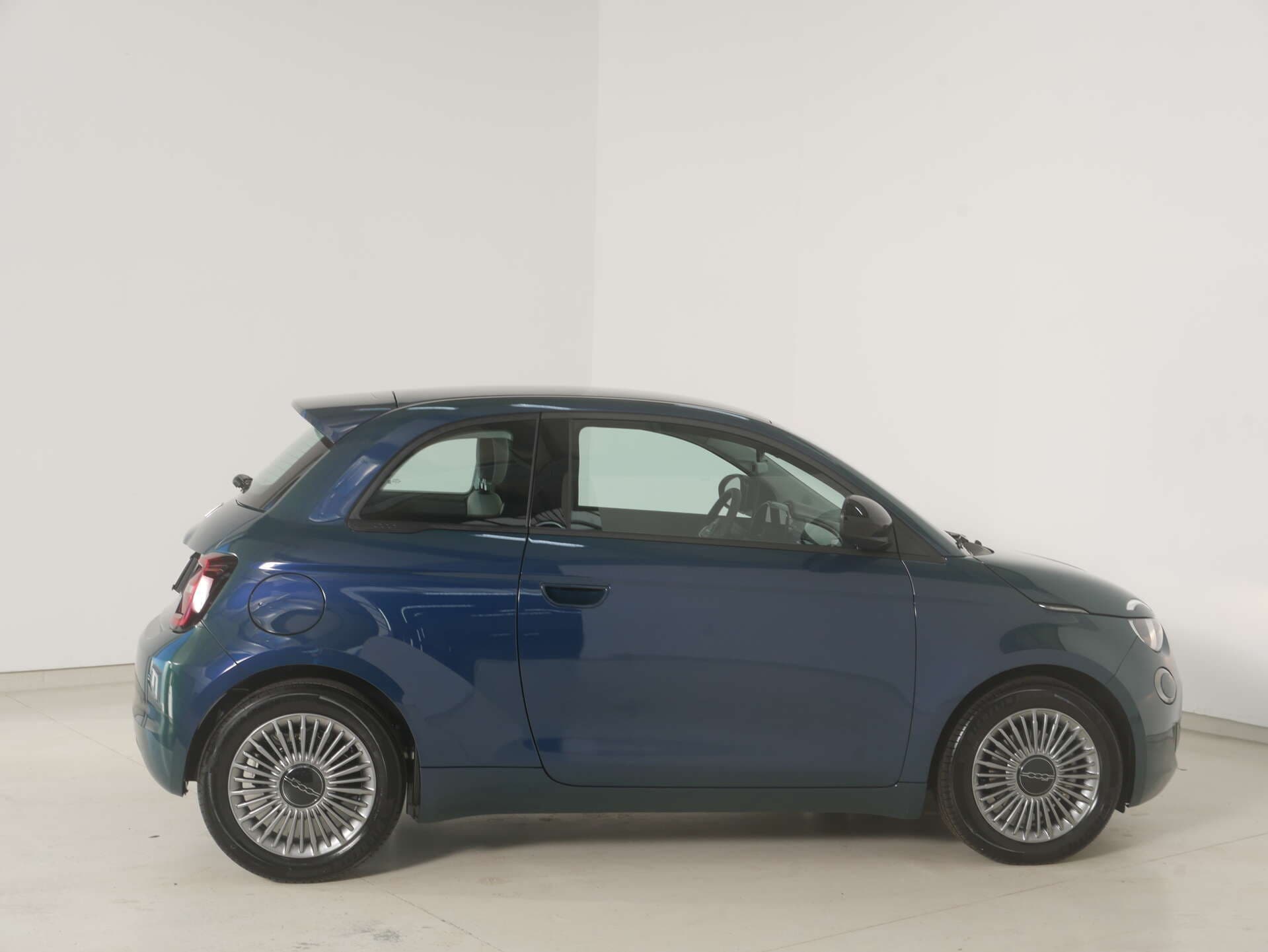 FIAT 500 Hybrid, photo 8 sur 17