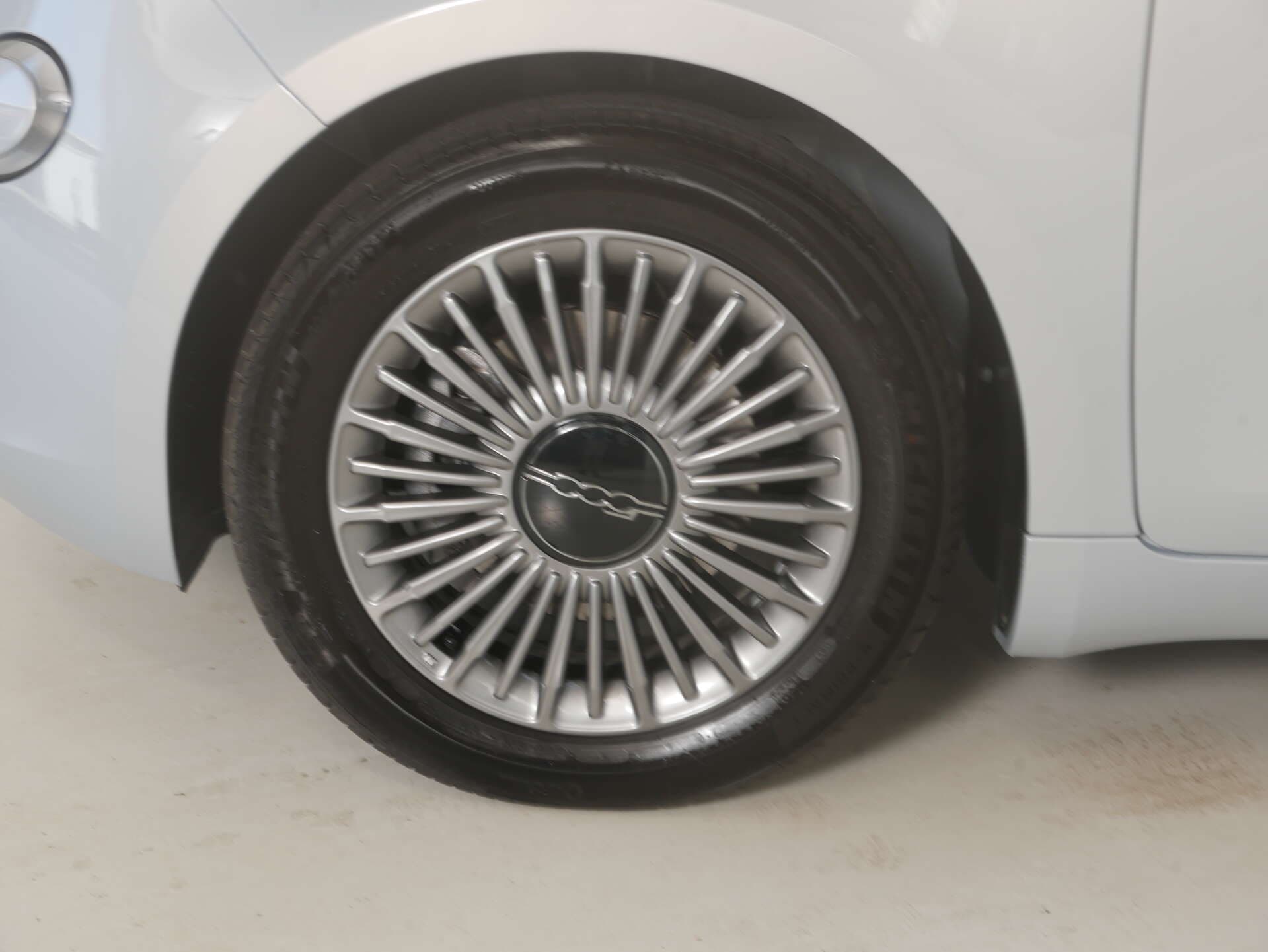 FIAT 500 Hybrid, photo 4 sur 17