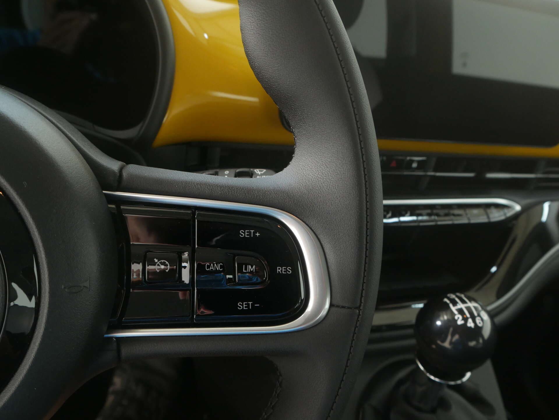 FIAT 500 Hybrid, photo 11 sur 17