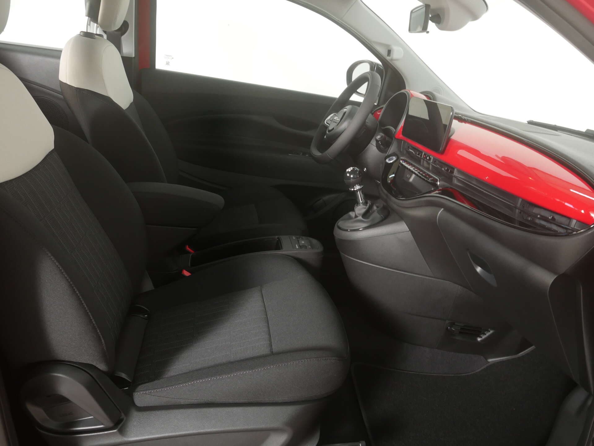 FIAT 500 Hybrid, photo 16 sur 17