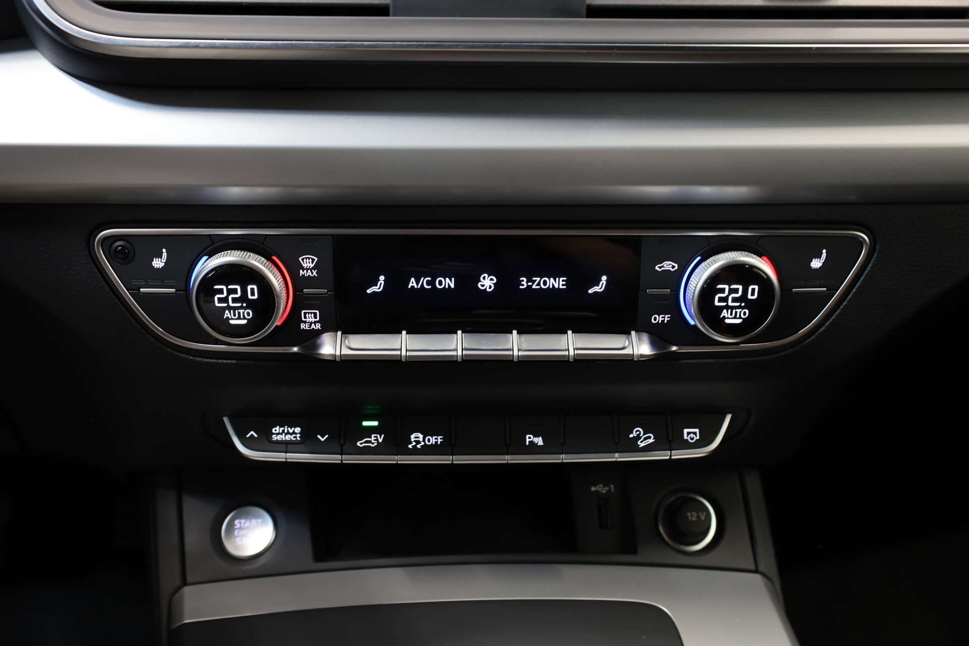 AUDI Q5, photo 16 sur 17