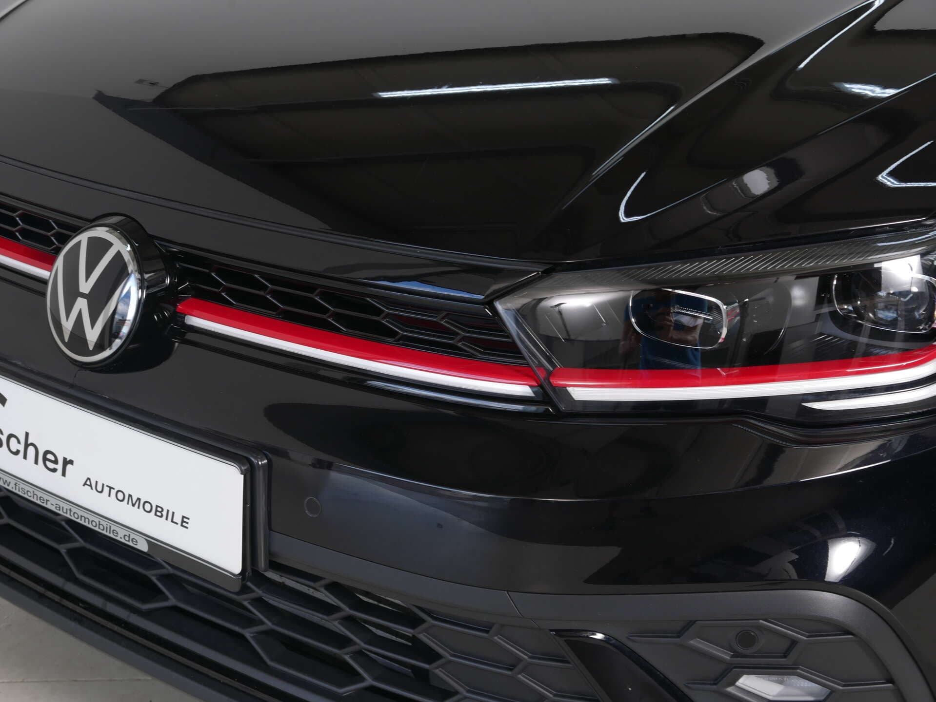 VOLKSWAGEN Polo, photo 2 sur 17