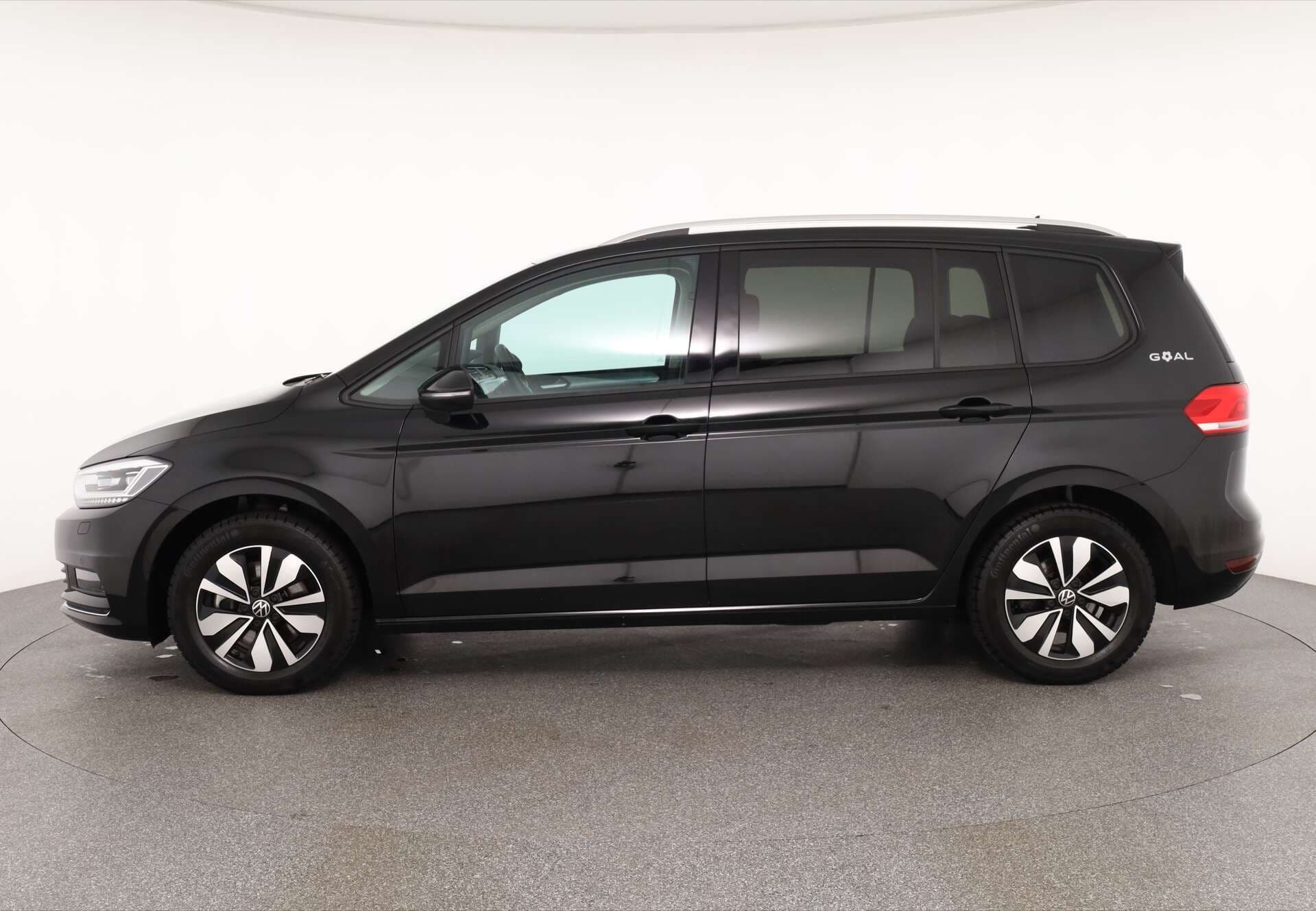 VOLKSWAGEN Touran, photo 4 sur 17