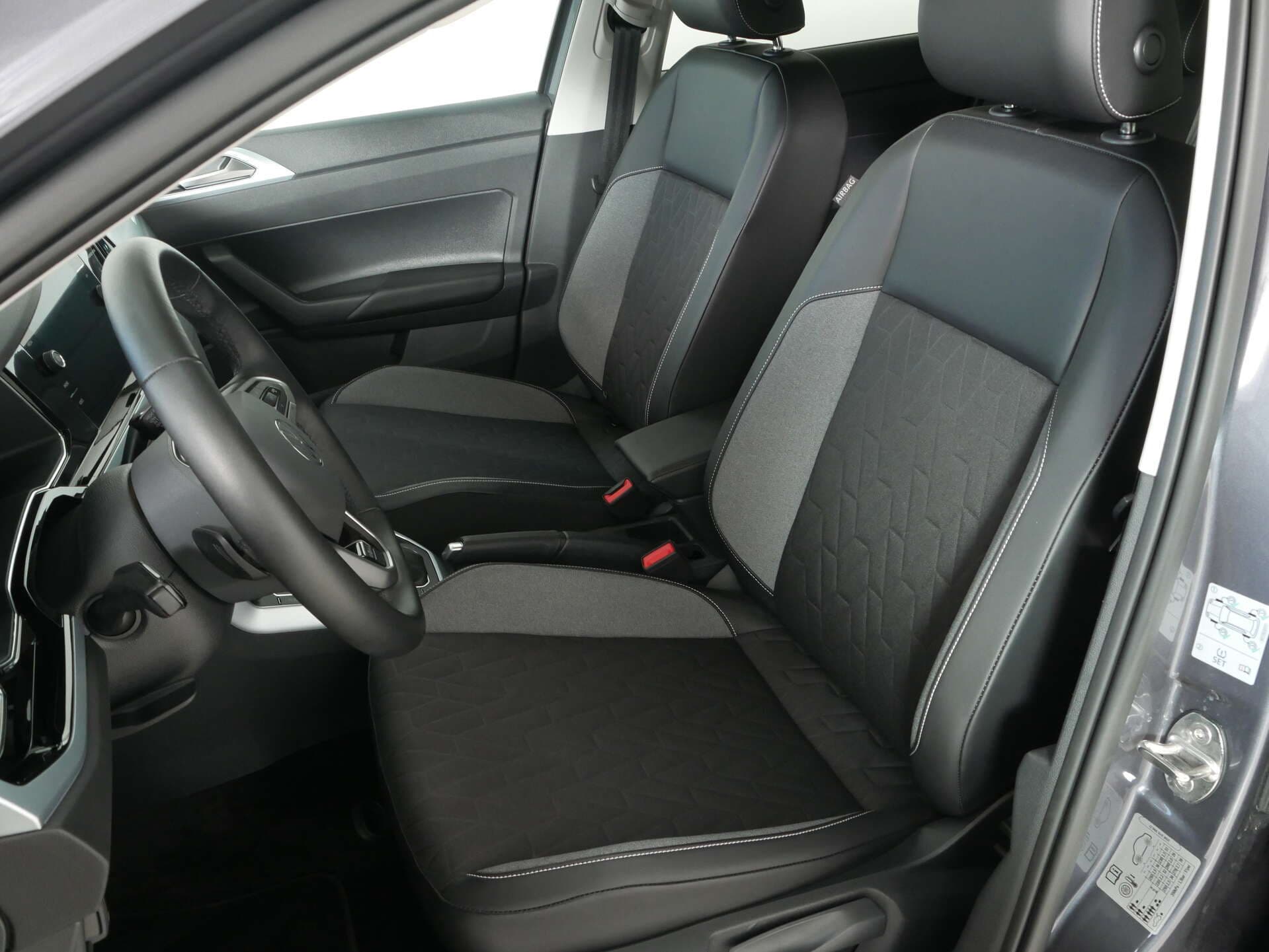 VOLKSWAGEN Polo, photo 13 sur 17
