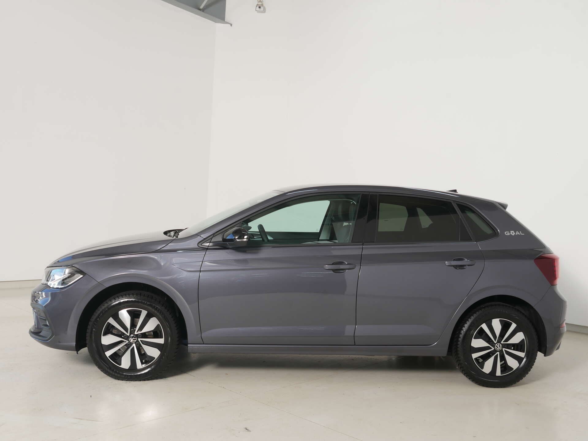 VOLKSWAGEN Polo, photo 4 sur 17