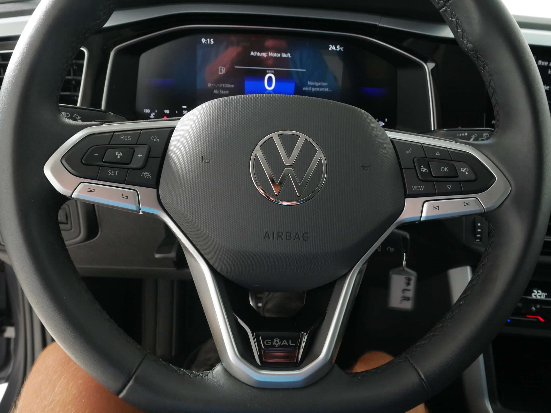 VOLKSWAGEN Polo, photo 8 sur 17