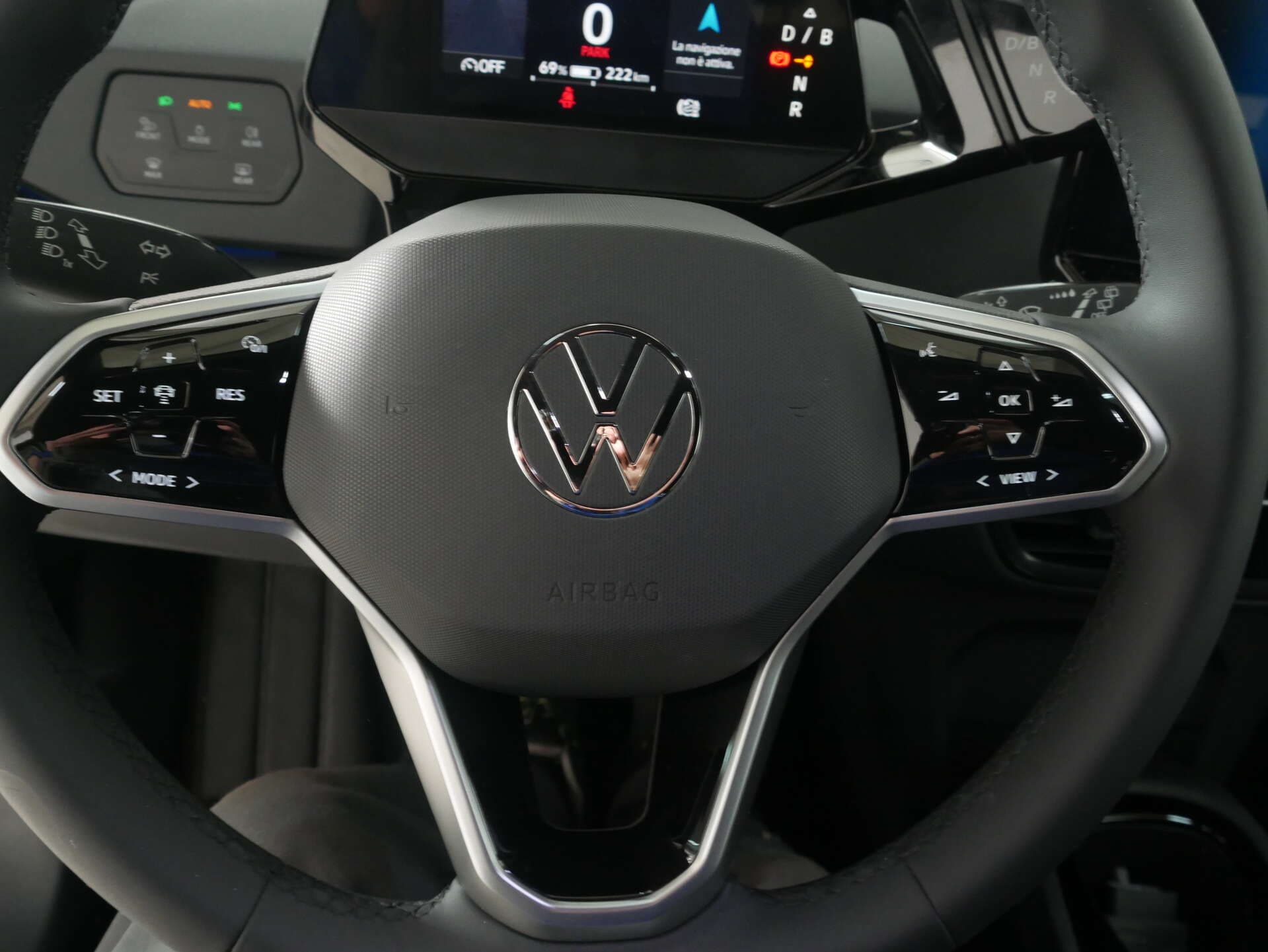 VOLKSWAGEN ID.3, photo 12 sur 17