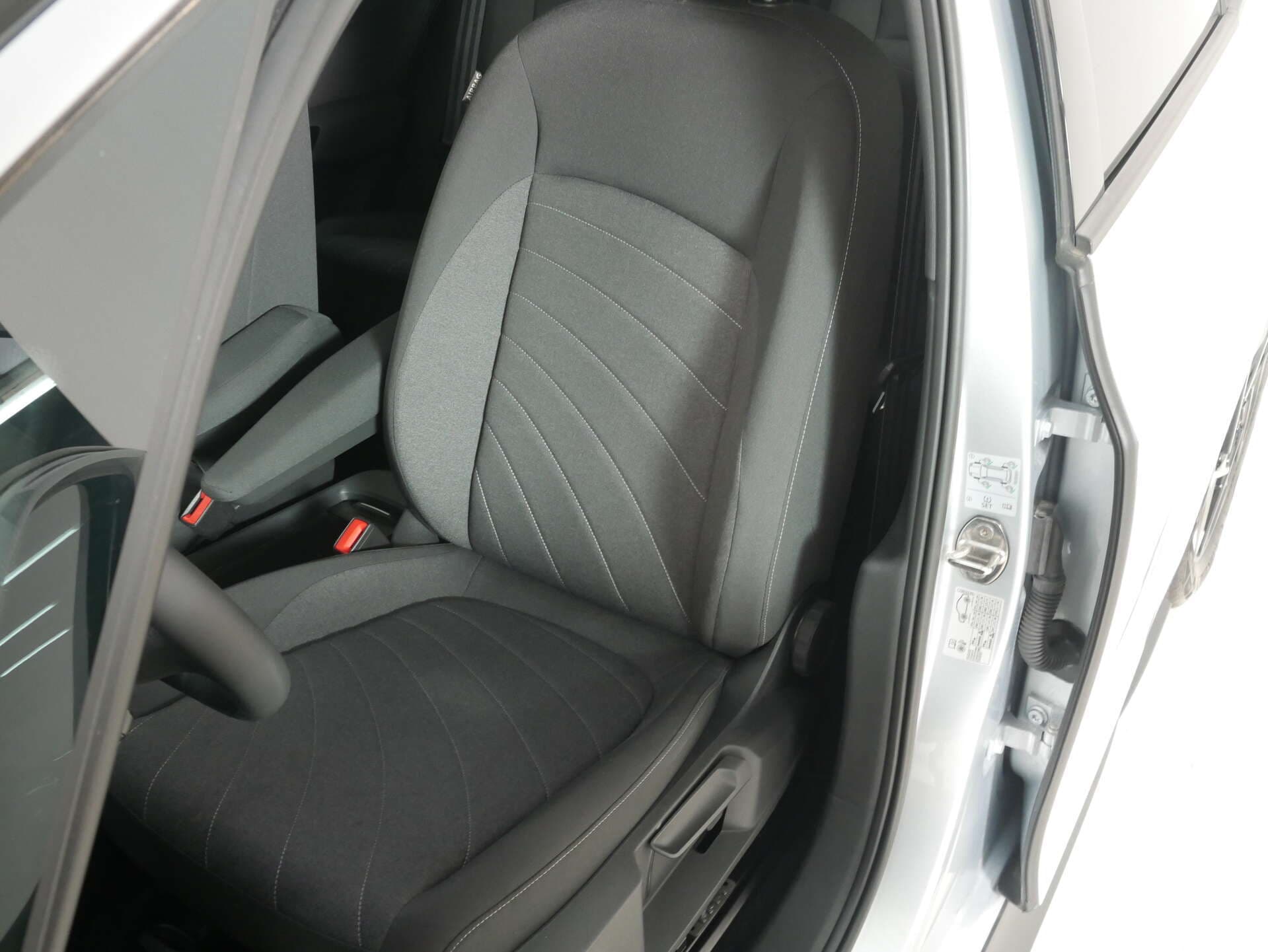 VOLKSWAGEN ID.3, photo 8 sur 17