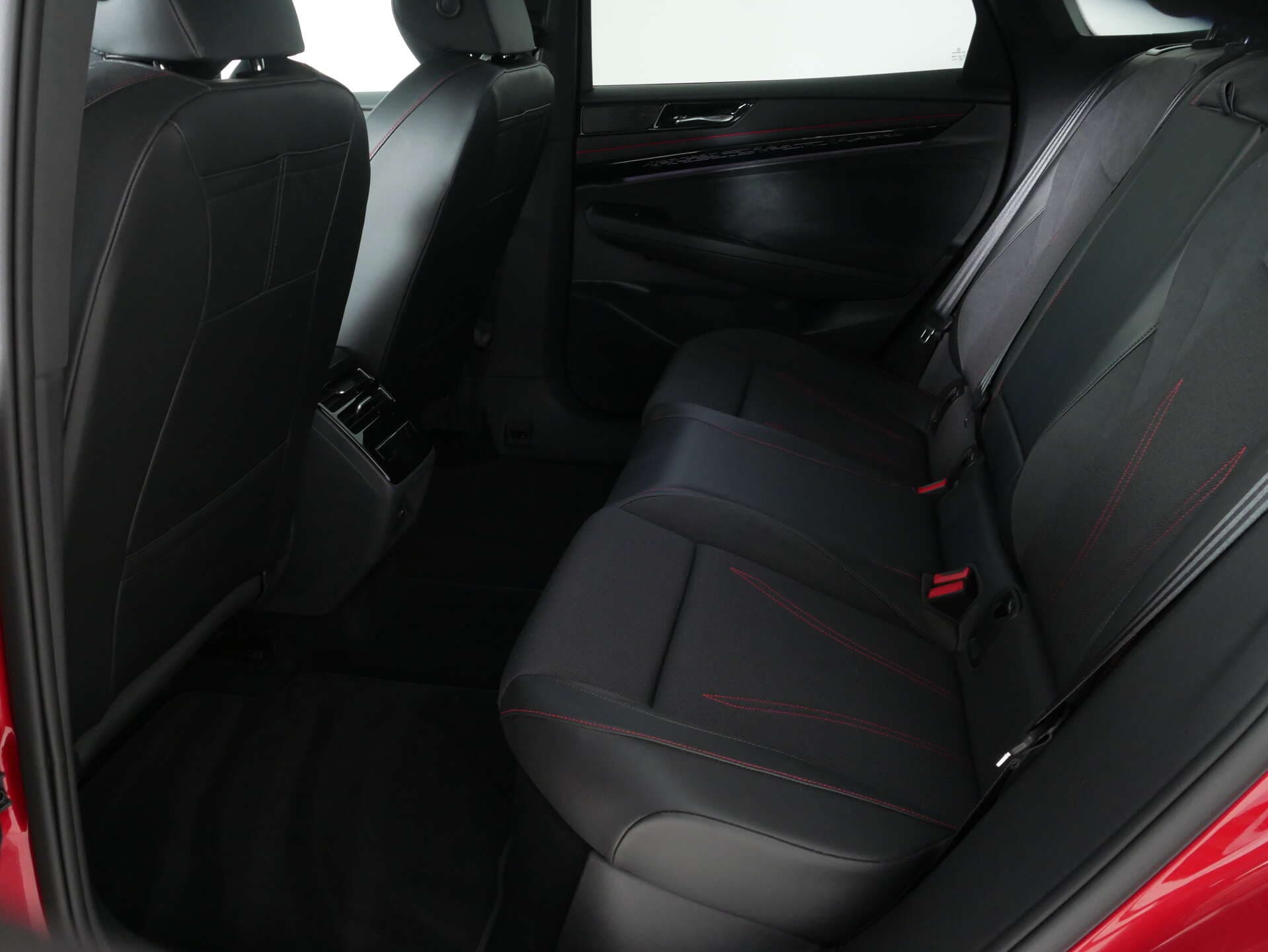 VOLKSWAGEN ID.7 Tourer, photo 14 sur 17