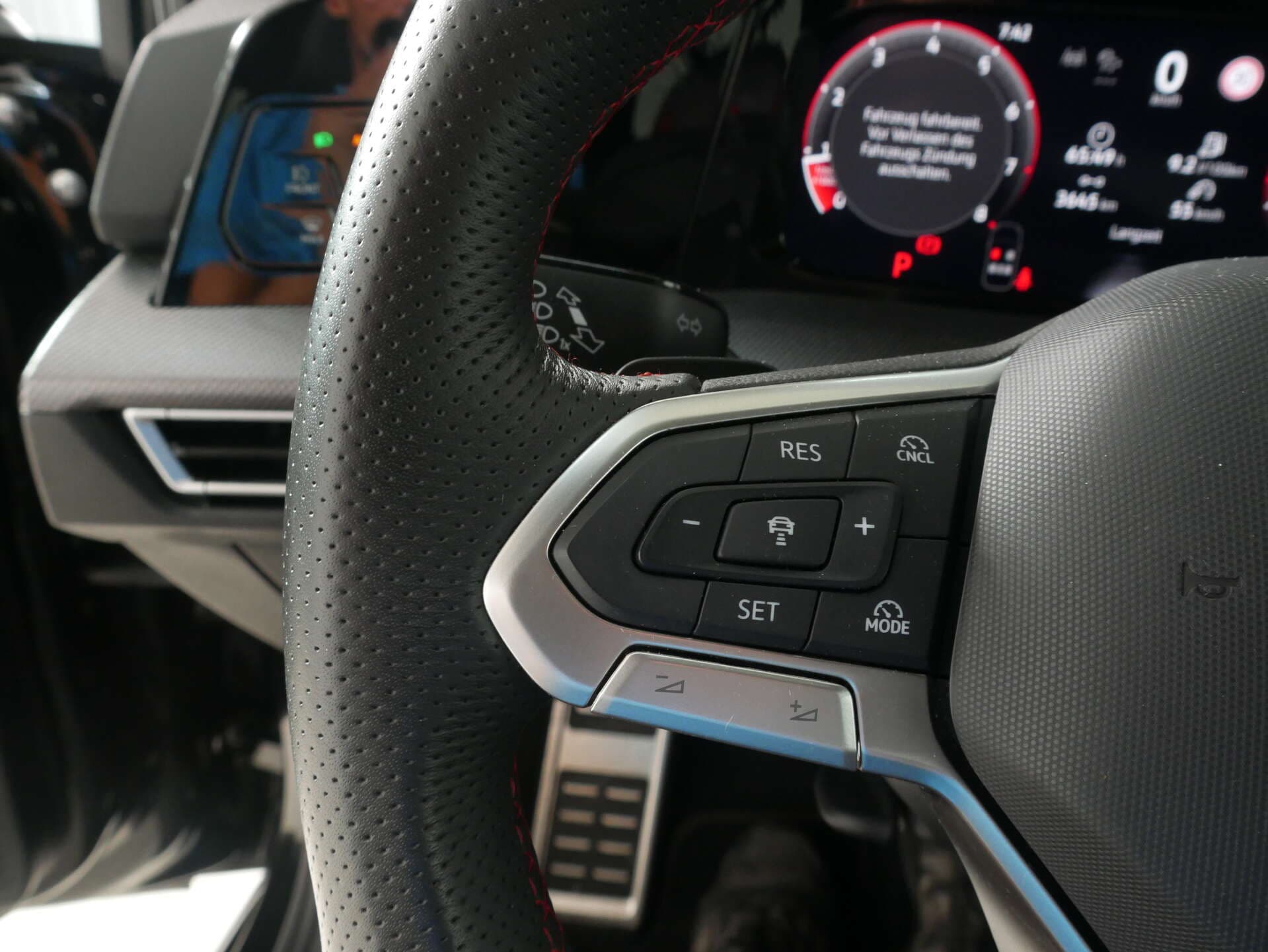 VOLKSWAGEN Golf, photo 9 sur 17