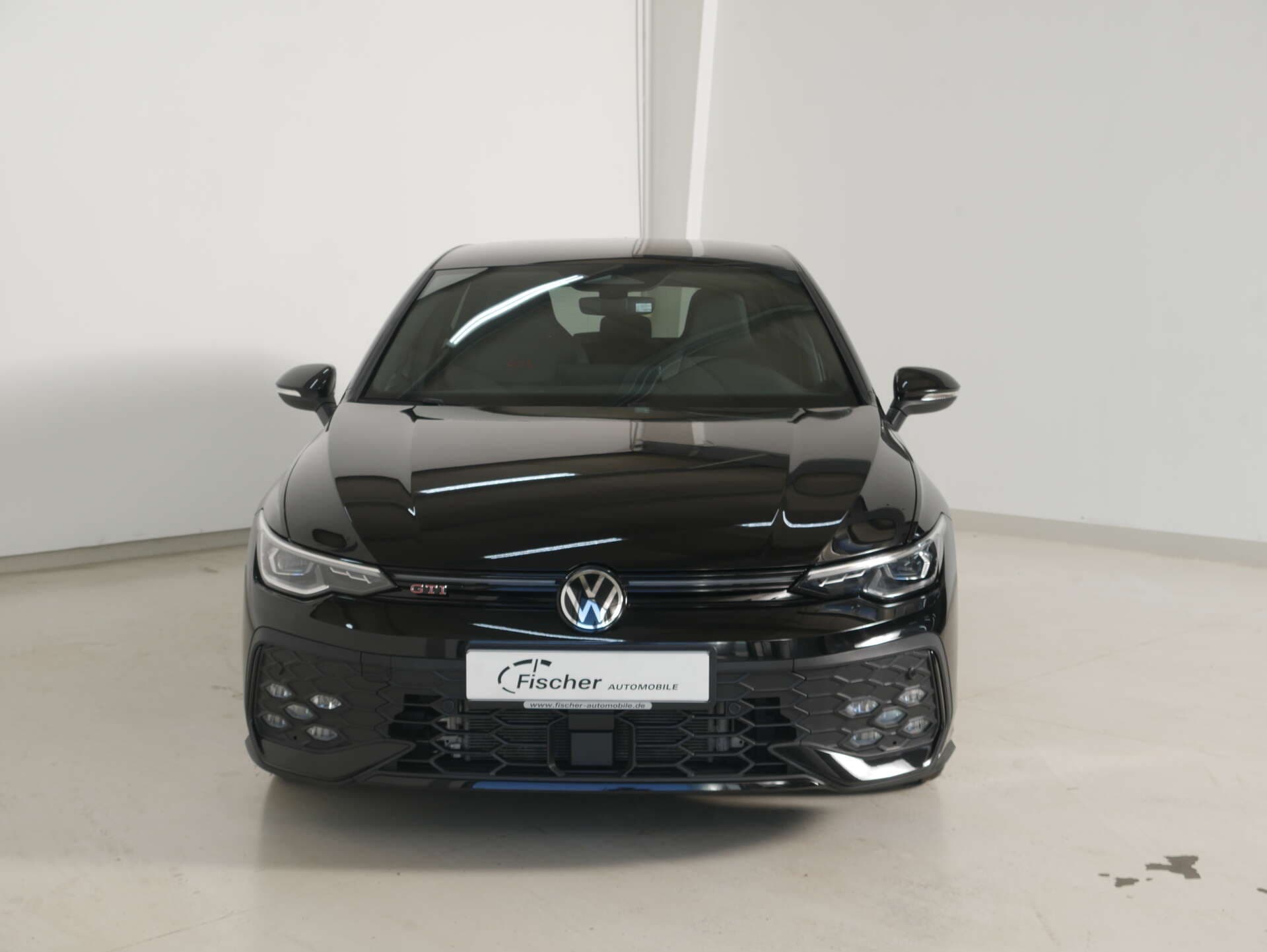 VOLKSWAGEN Golf, photo 1 sur 17