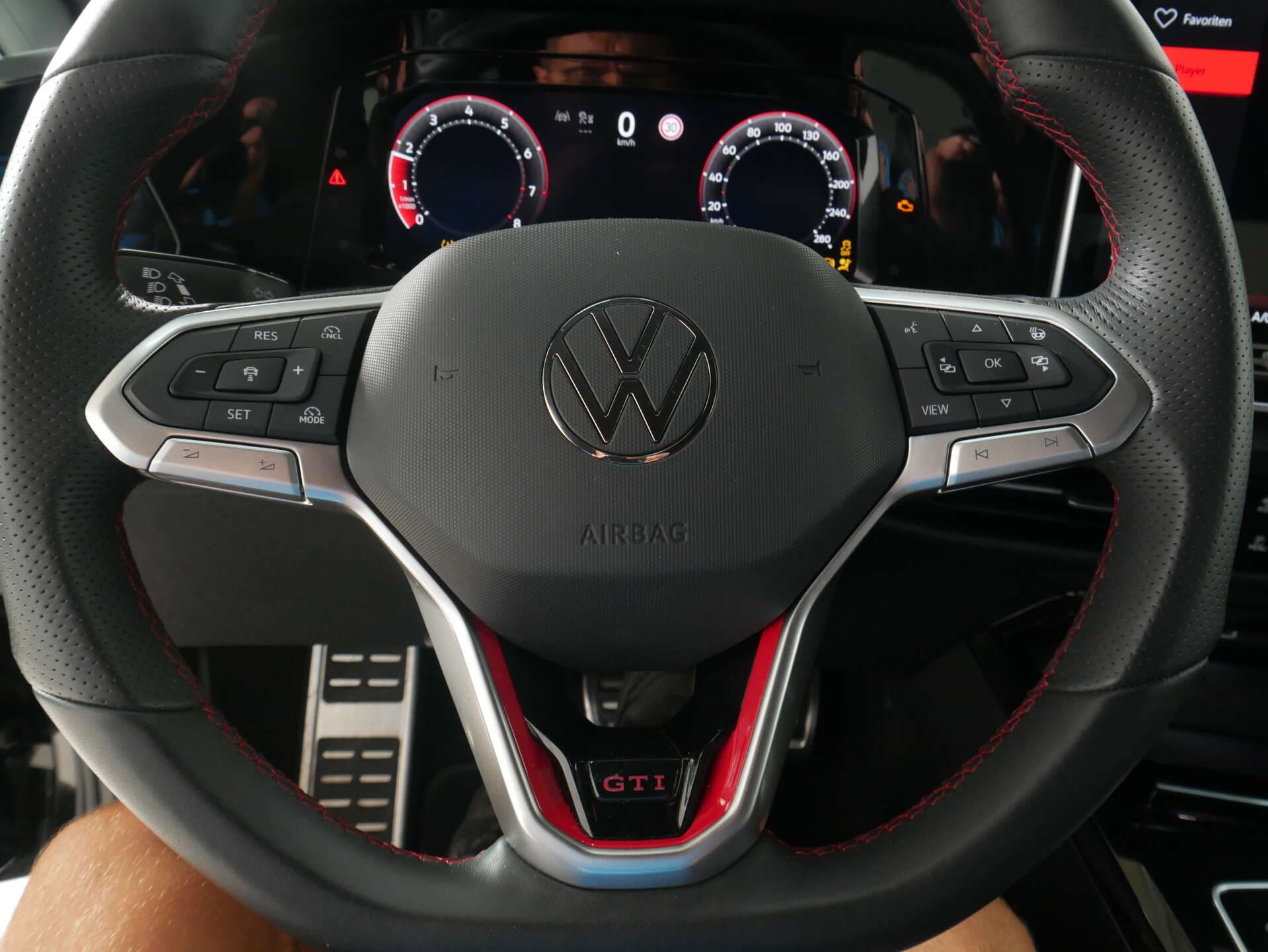 VOLKSWAGEN Golf, photo 8 sur 17