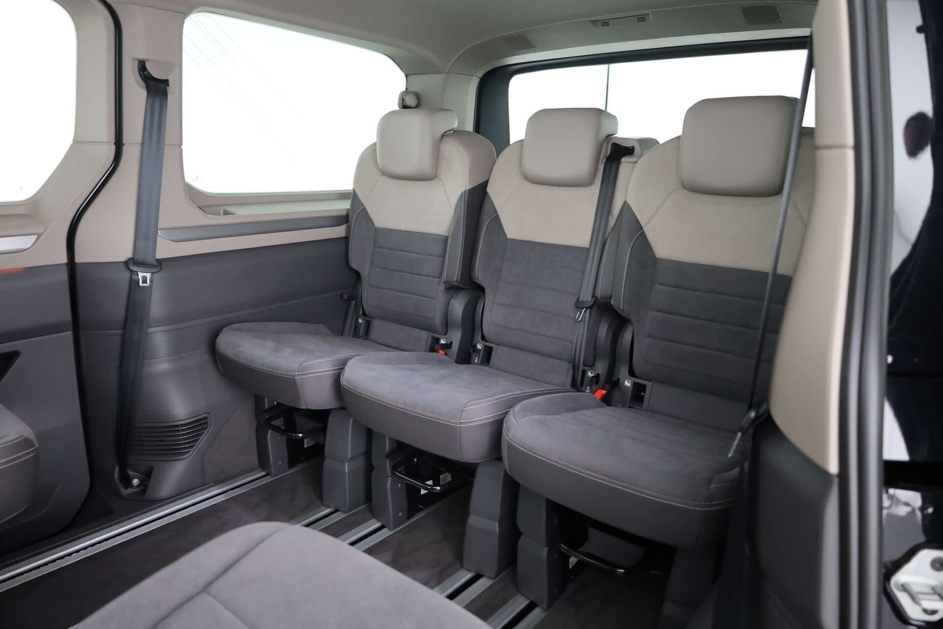 VOLKSWAGEN NUTZFAHRZEUGE T7 Multivan LÜ, photo 10 sur 17
