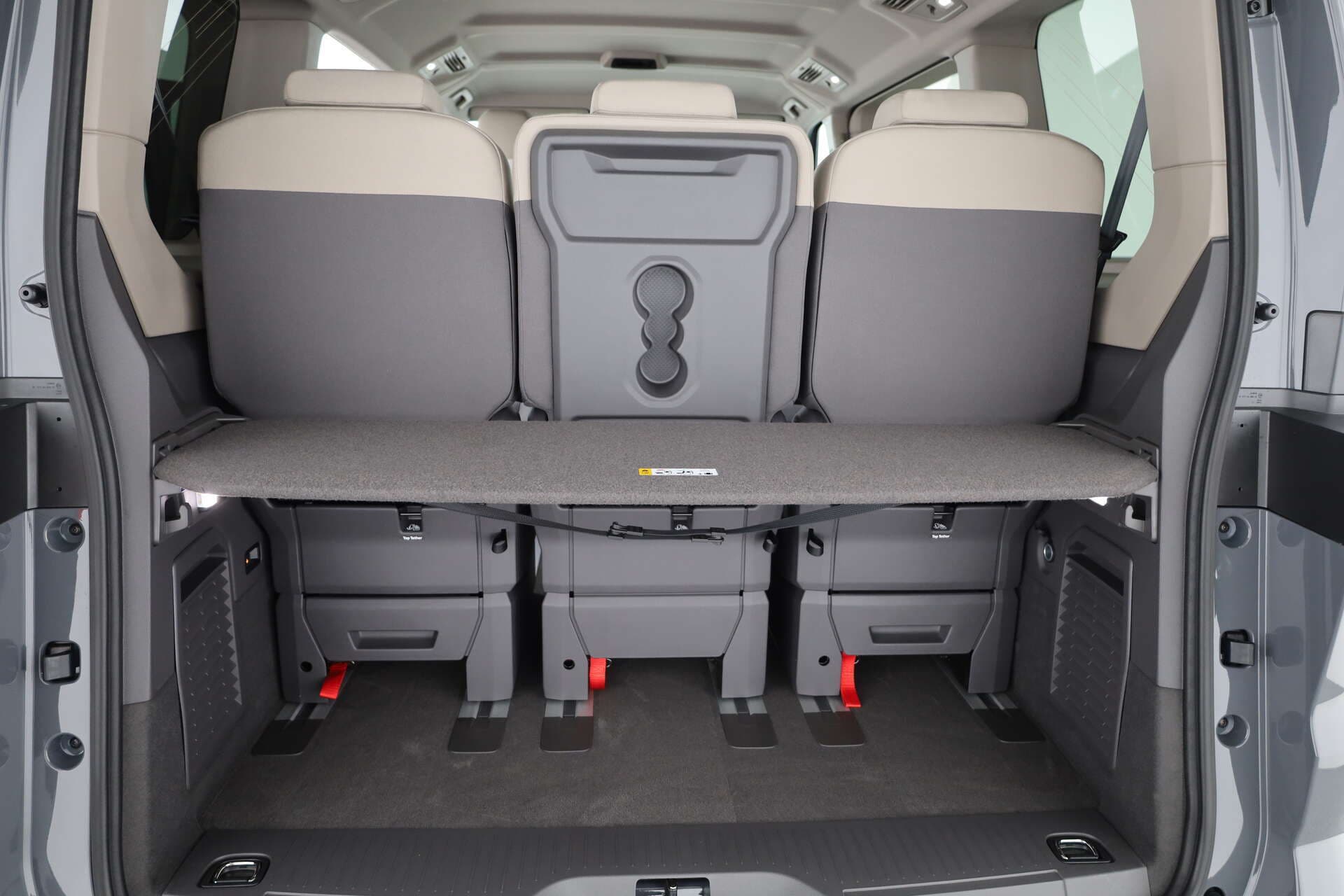 VOLKSWAGEN NUTZFAHRZEUGE T7 Multivan KÜ, photo 11 sur 17