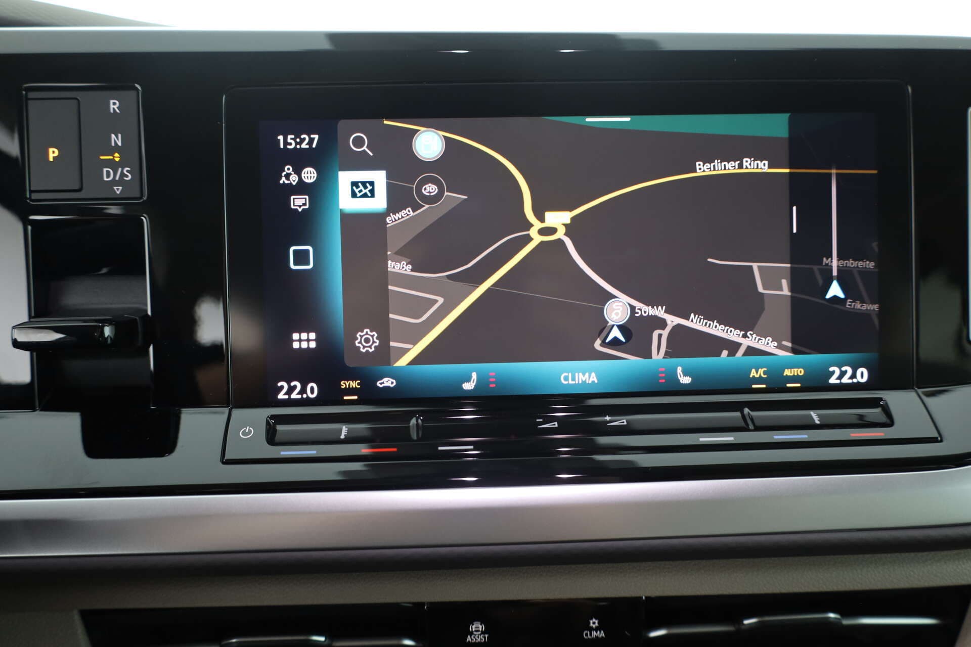 VOLKSWAGEN NUTZFAHRZEUGE T7 Multivan KÜ, photo 15 sur 17