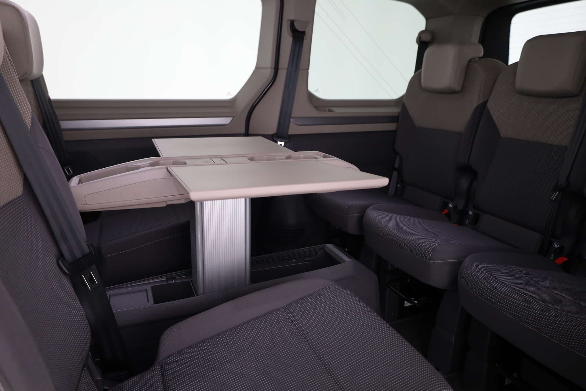 VOLKSWAGEN NUTZFAHRZEUGE T7 Multivan KÜ, photo 17 sur 17