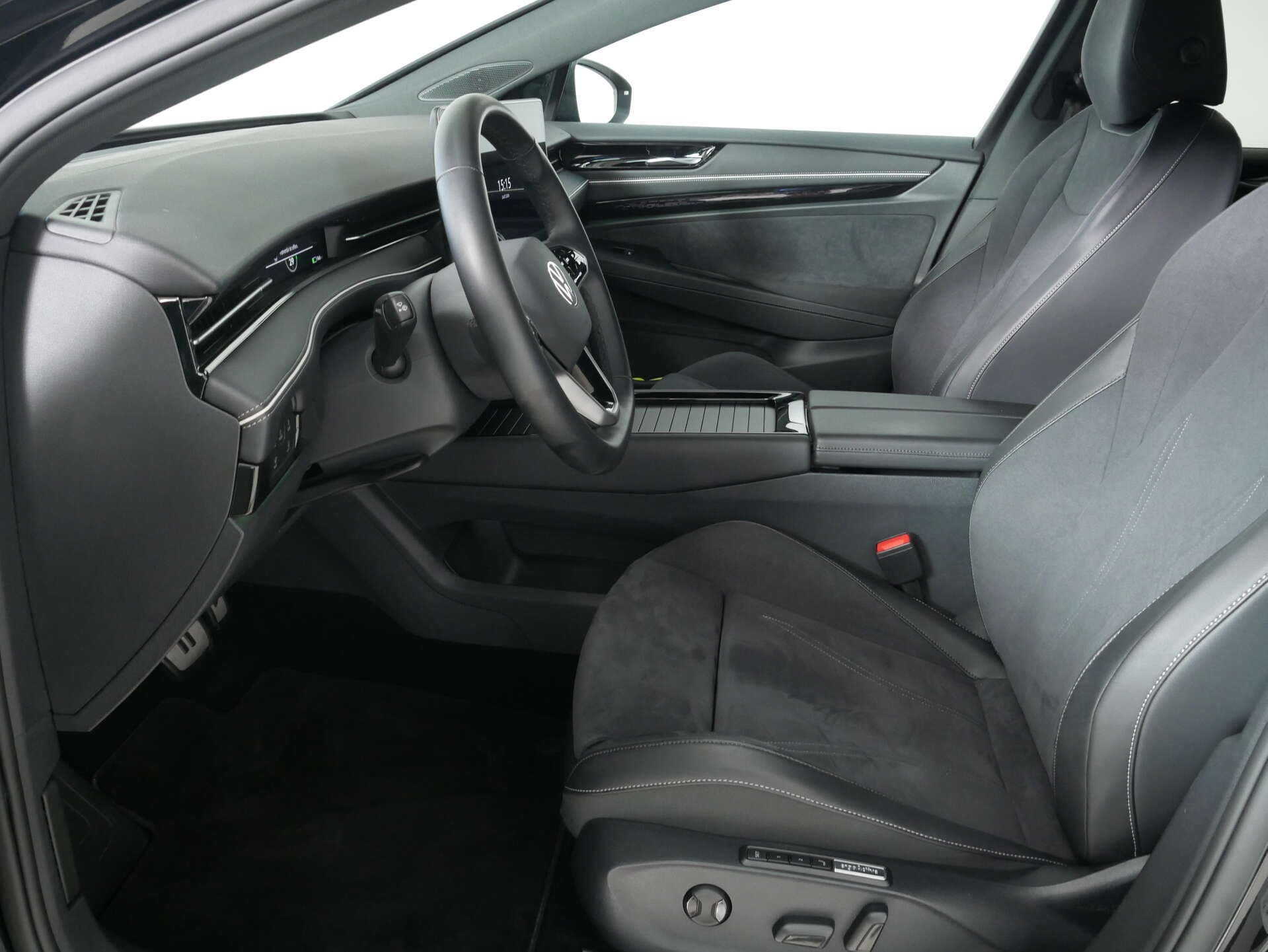 VOLKSWAGEN ID.7, photo 15 sur 17
