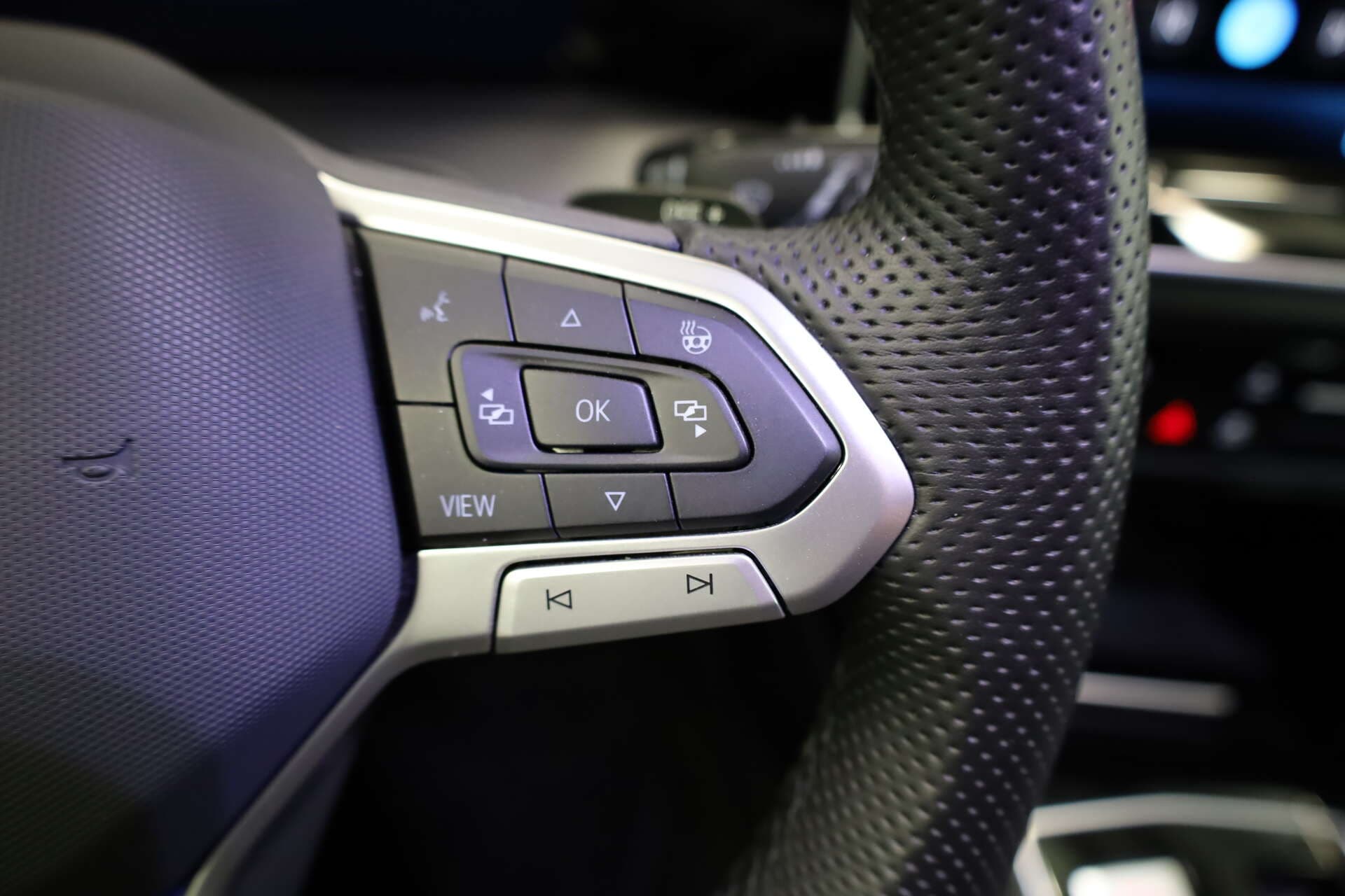 VOLKSWAGEN Golf, photo 12 sur 17