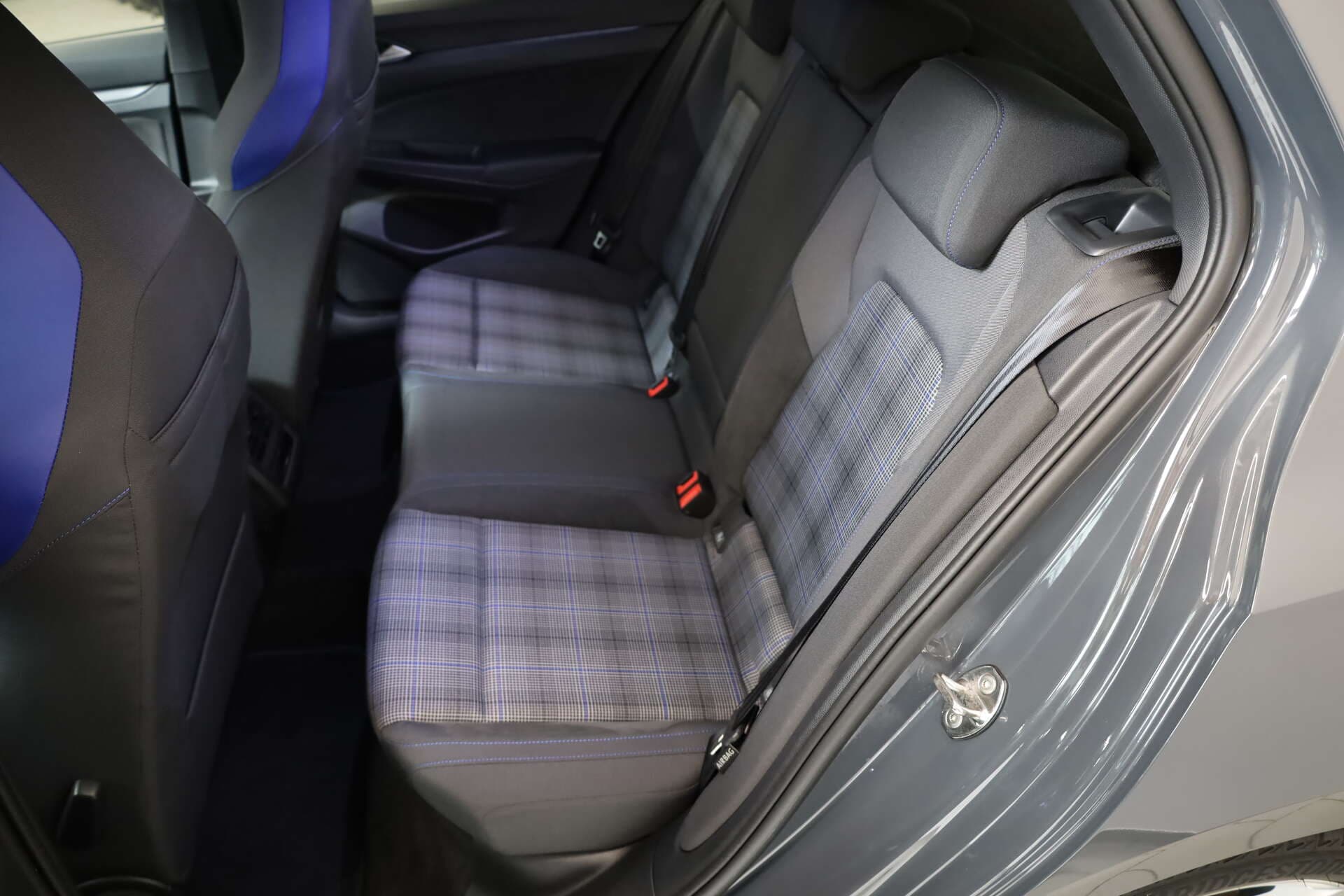 VOLKSWAGEN Golf, photo 16 sur 17
