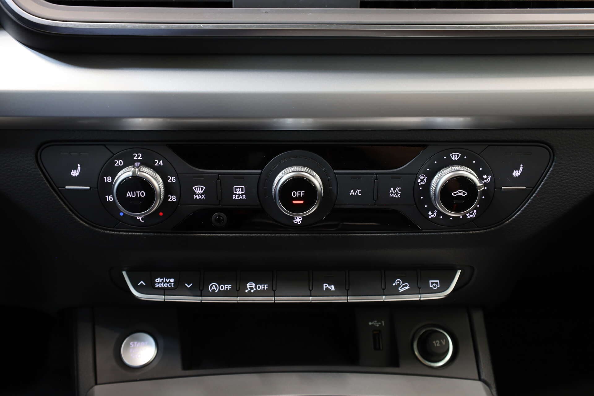 AUDI Q5, photo 16 sur 17