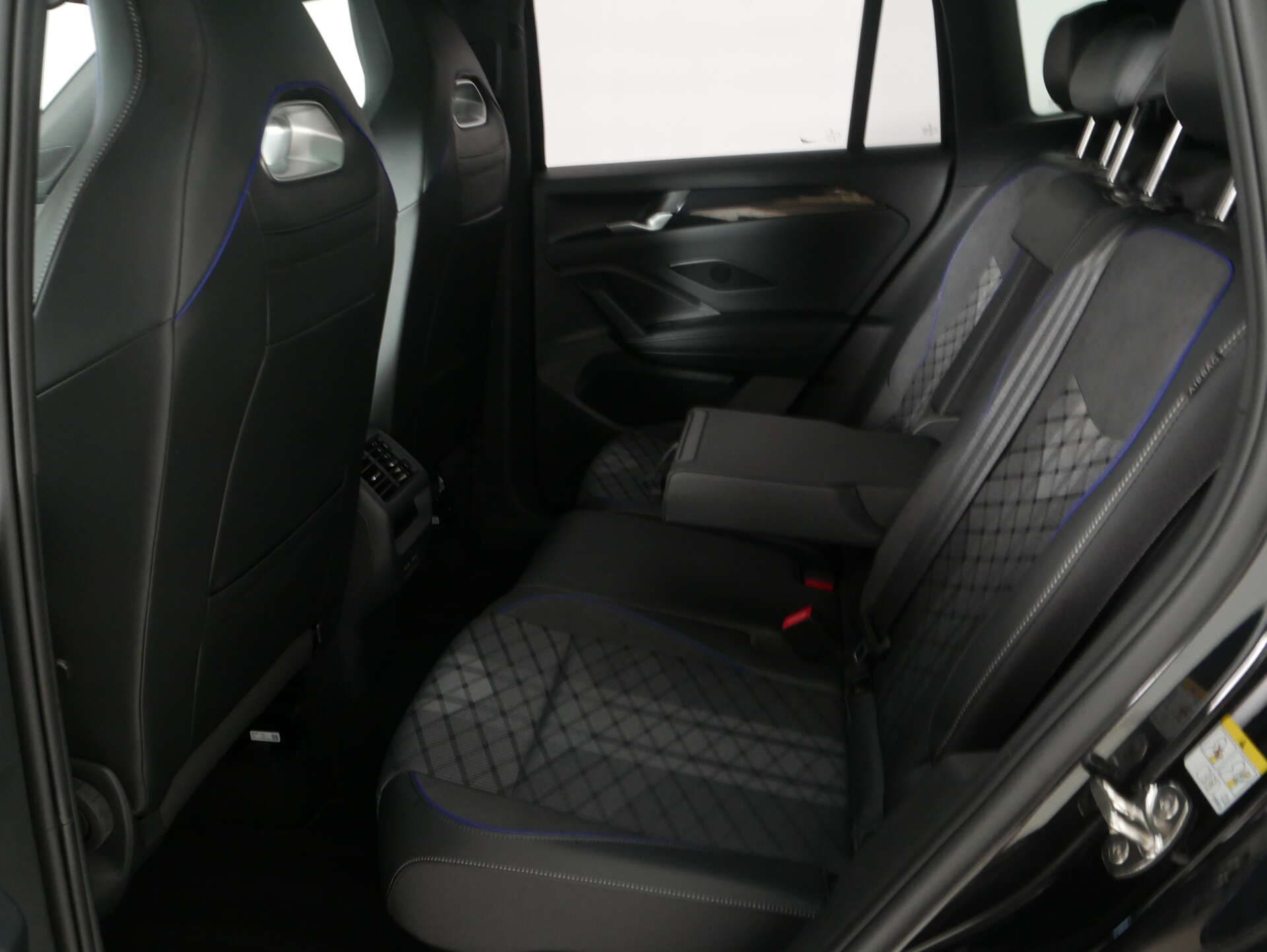 VOLKSWAGEN Tiguan, photo 11 sur 17