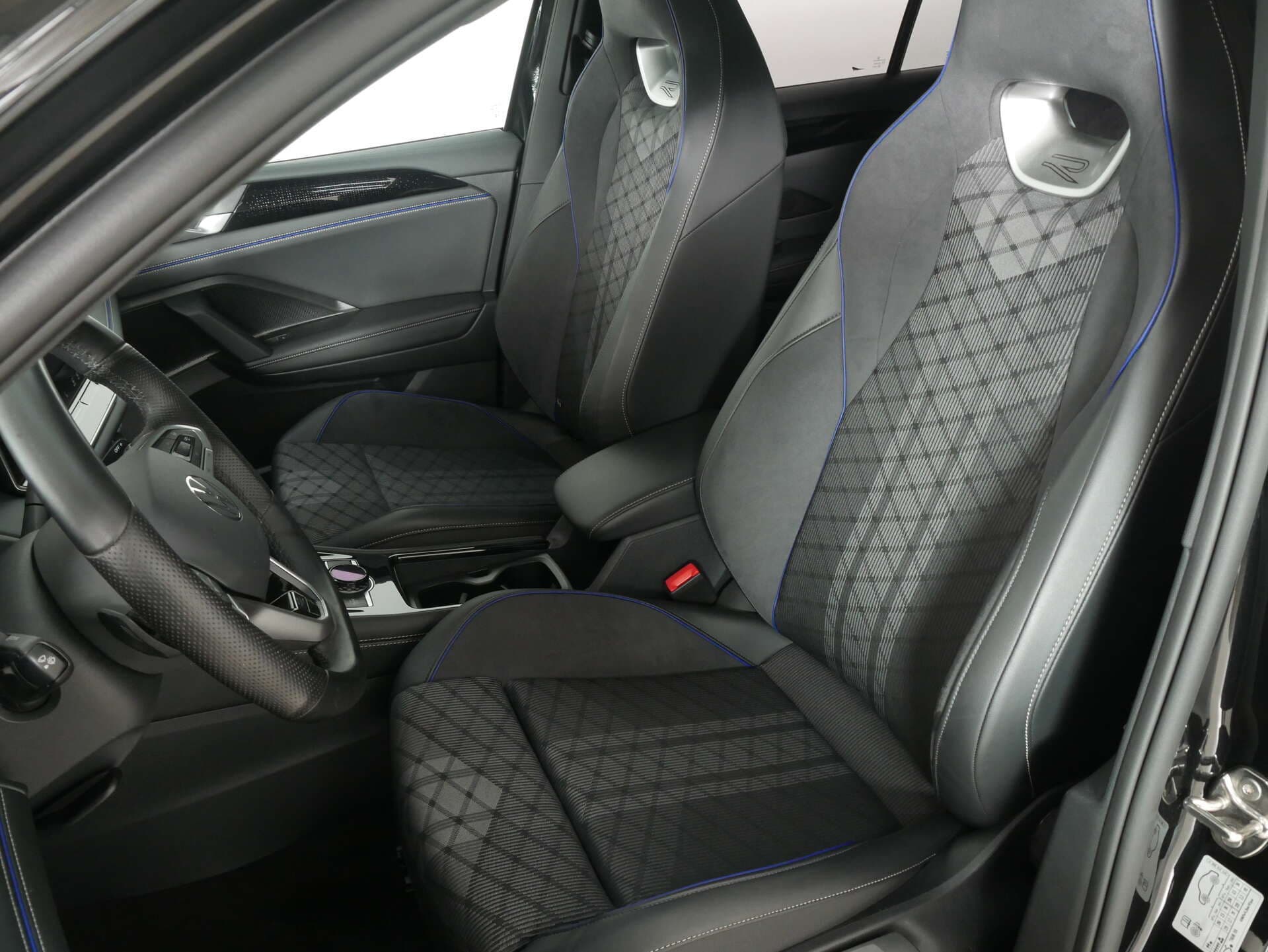 VOLKSWAGEN Tiguan, photo 13 sur 17