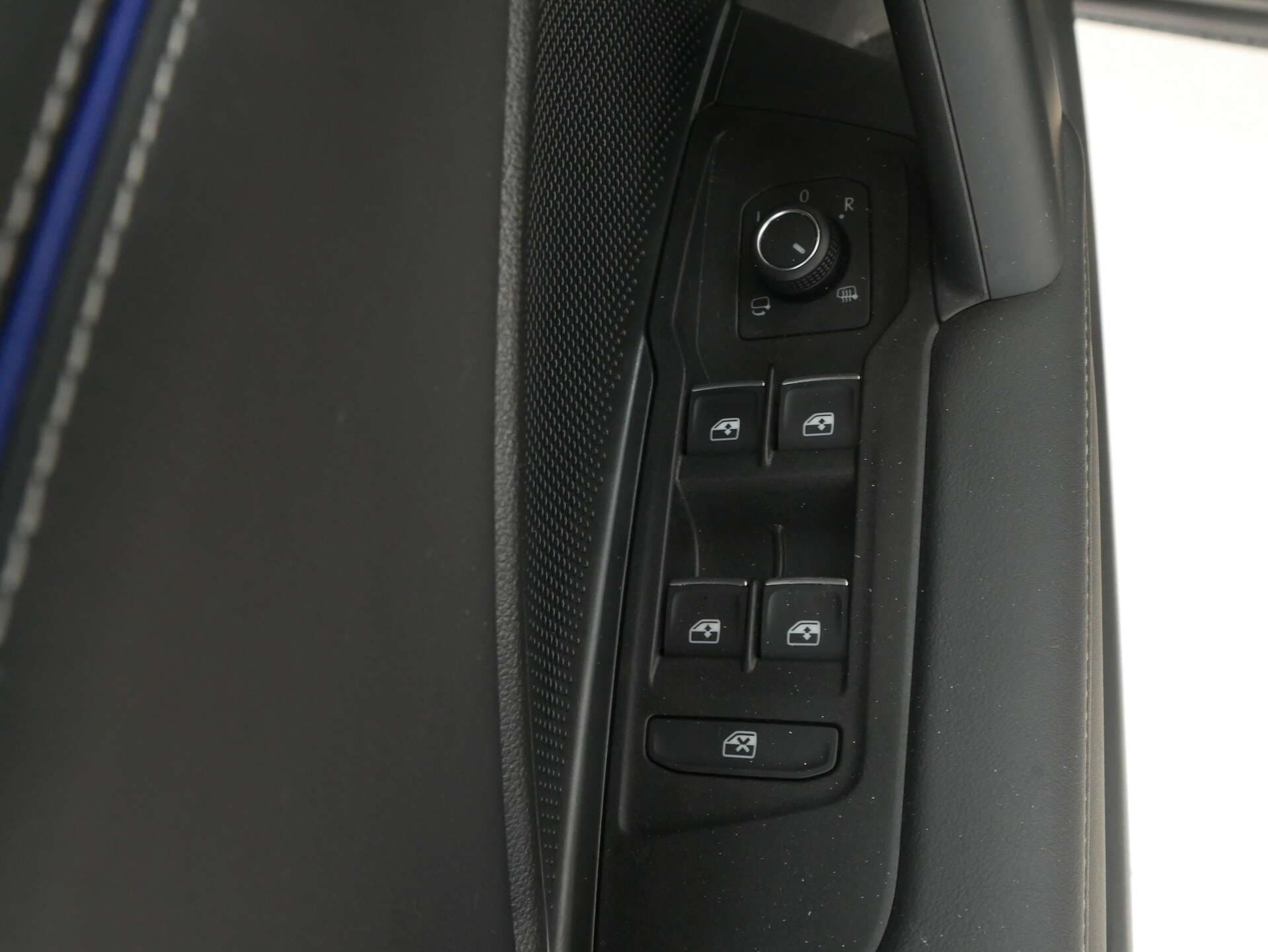 VOLKSWAGEN Tiguan, photo 15 sur 17