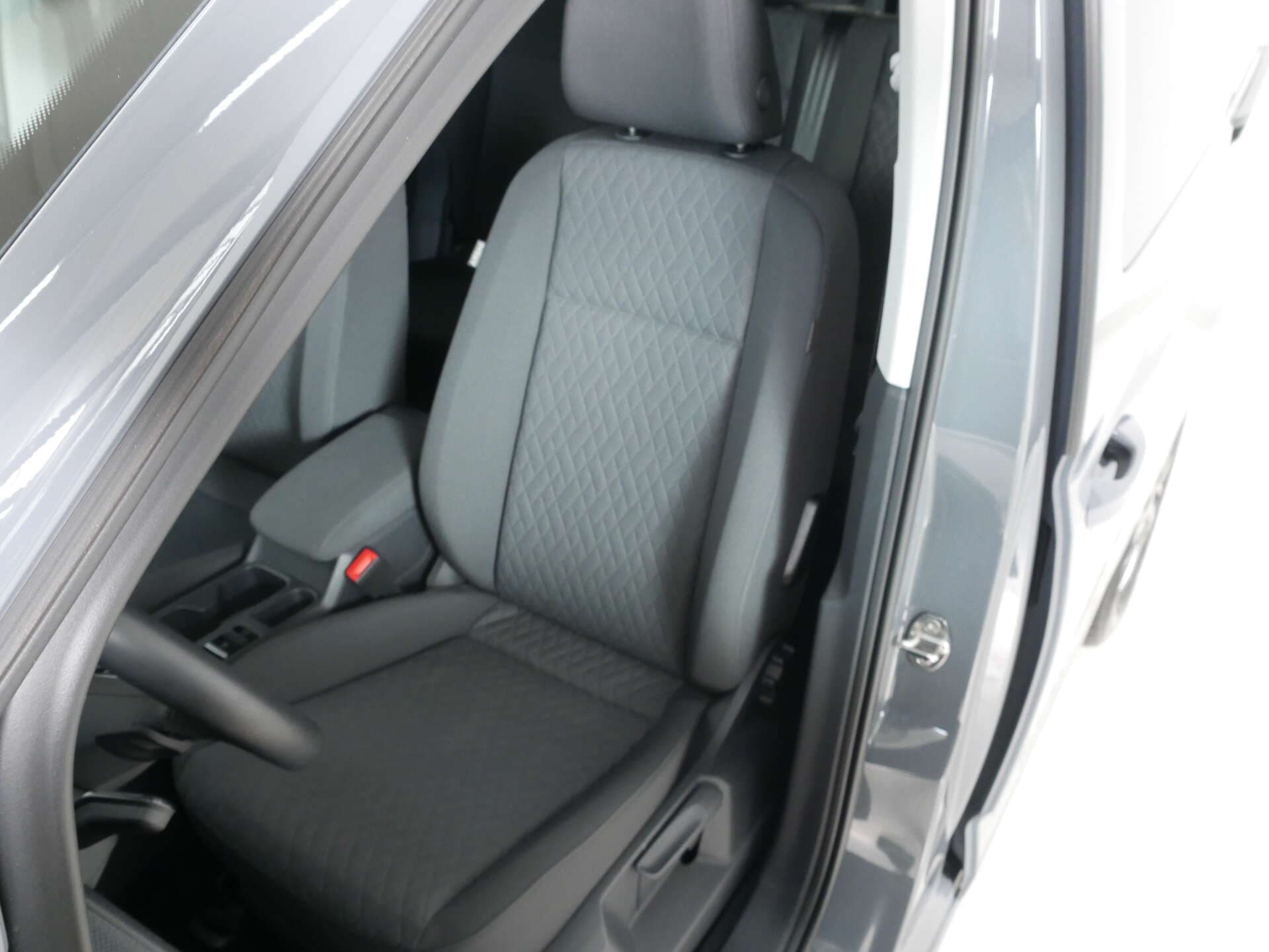 VOLKSWAGEN NUTZFAHRZEUGE Caddy, photo 12 sur 17