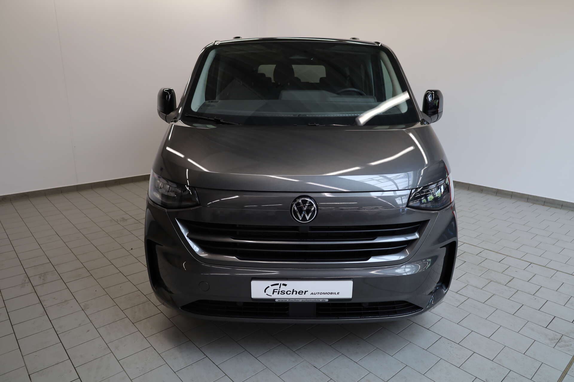 VOLKSWAGEN NUTZFAHRZEUGE T7 Caravelle, photo 2 sur 17