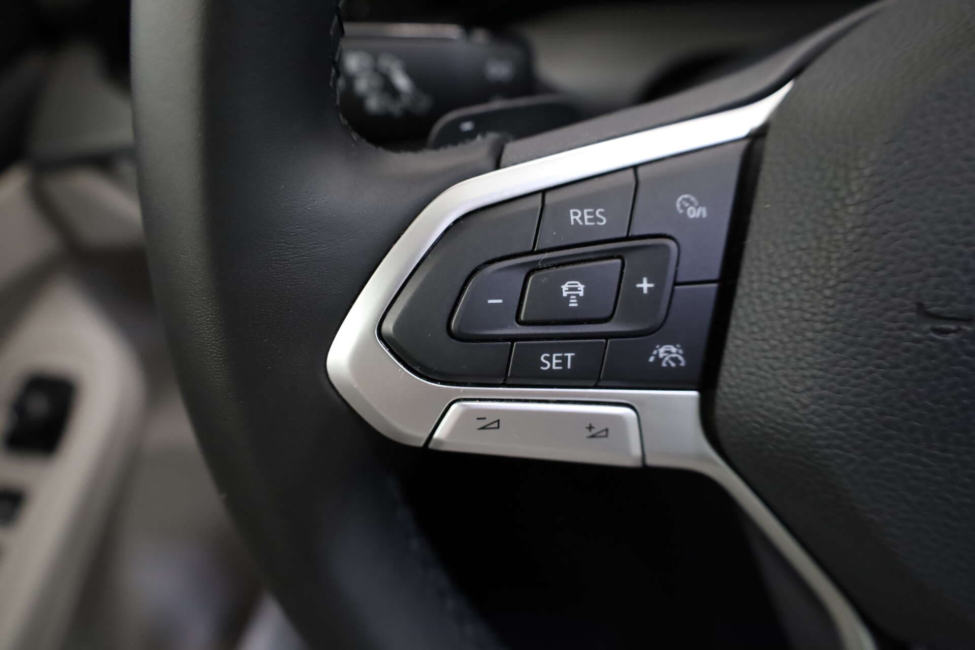 VOLKSWAGEN Golf, photo 9 sur 17