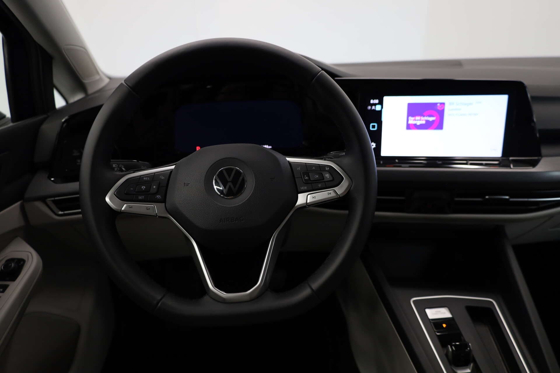 VOLKSWAGEN Golf, photo 7 sur 17