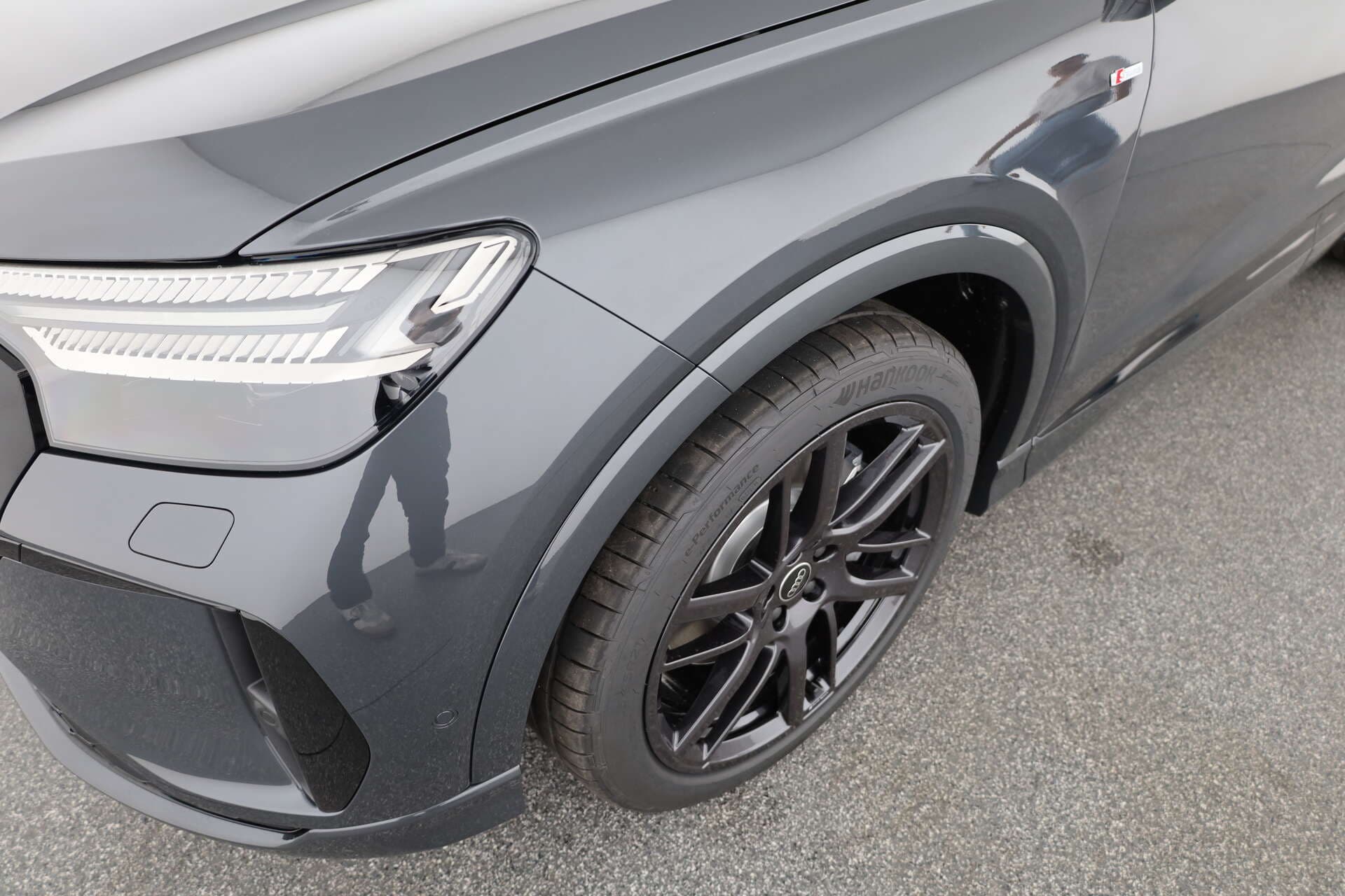 AUDI Q4 e-tron Sportback, photo 12 sur 17