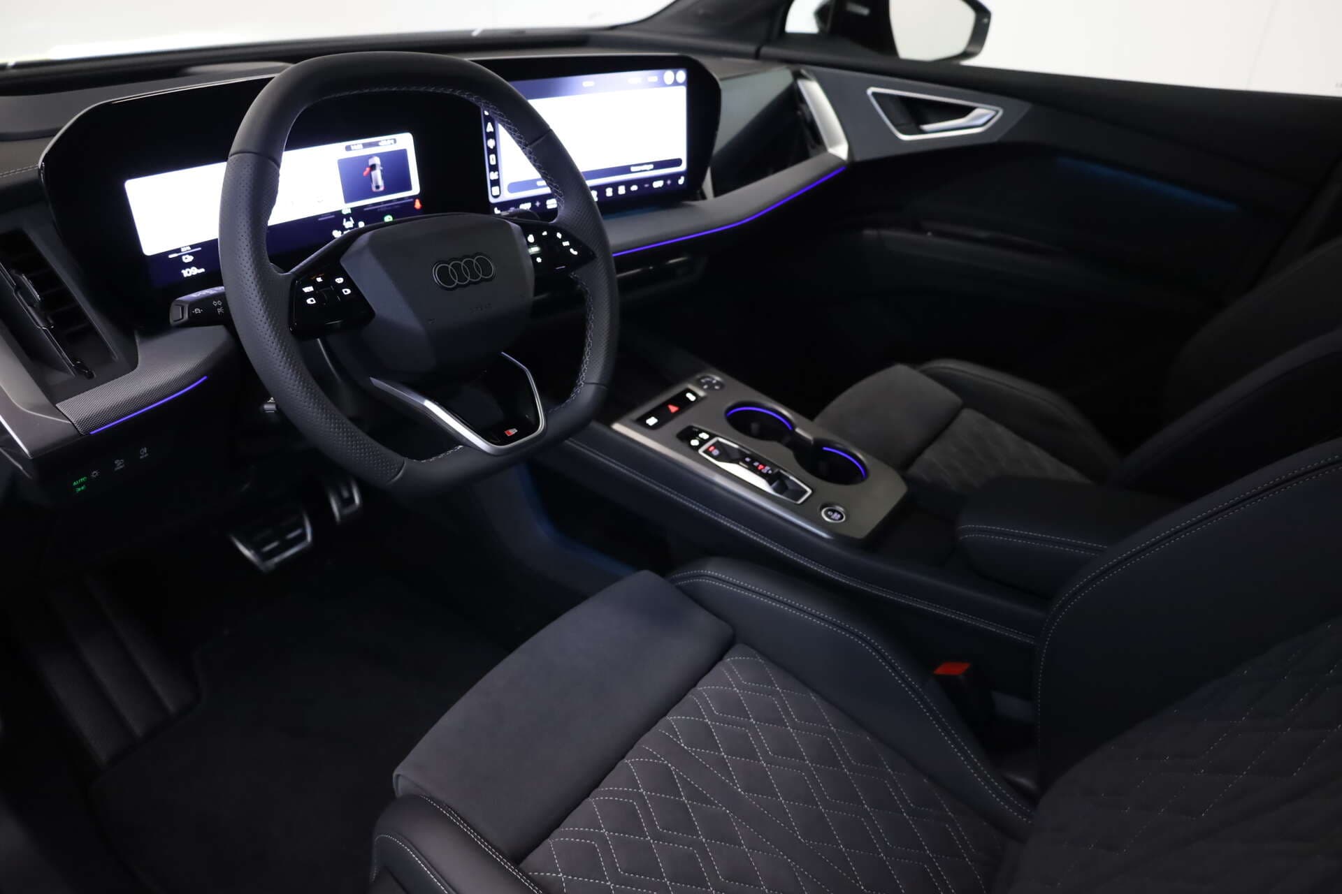 AUDI Q4 e-tron Sportback, photo 8 sur 17
