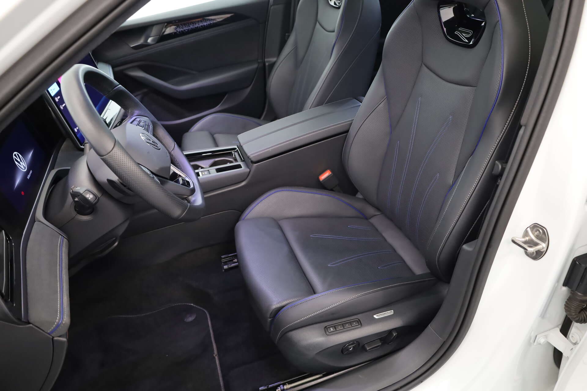 VOLKSWAGEN Passat, photo 6 sur 17