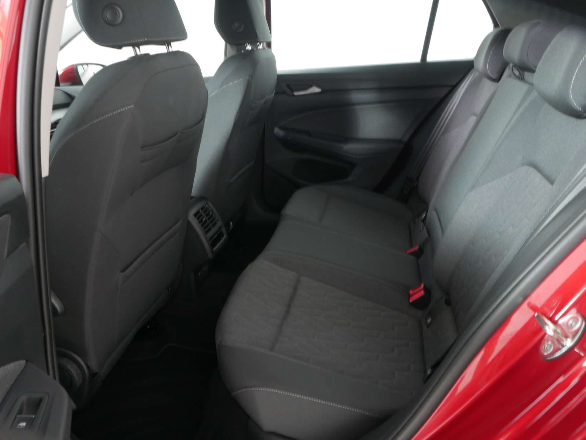VOLKSWAGEN Golf, photo 16 sur 17