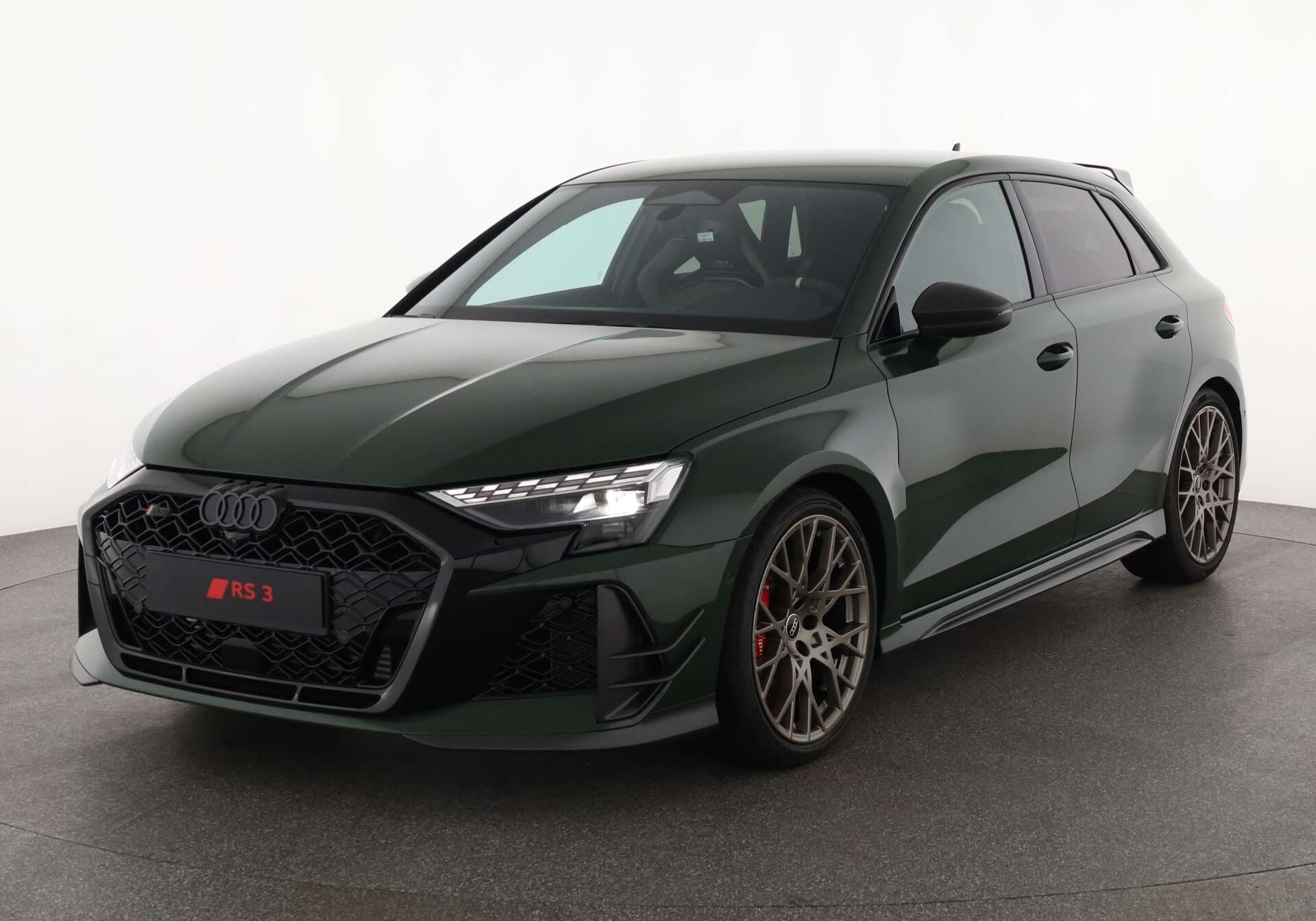 AUDI RS3 Sportback, photo 1 sur 17