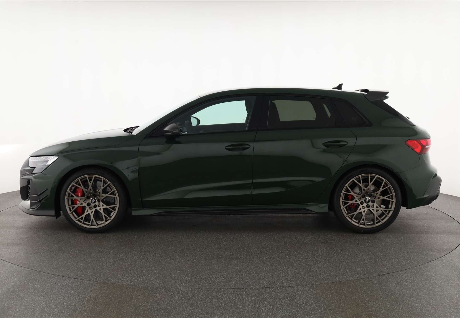 AUDI RS3 Sportback, photo 4 sur 17