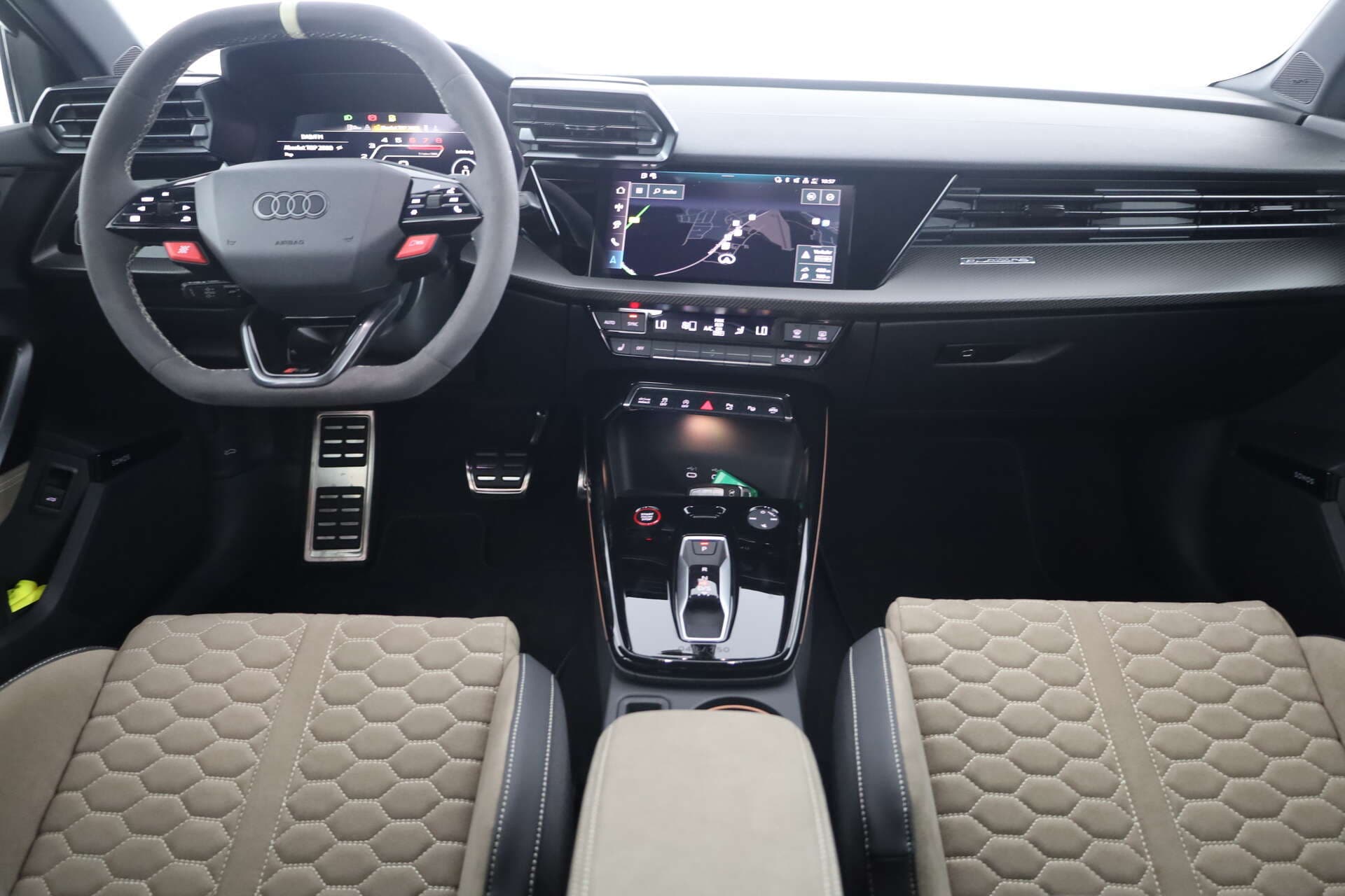 AUDI RS3 Sportback, photo 8 sur 17