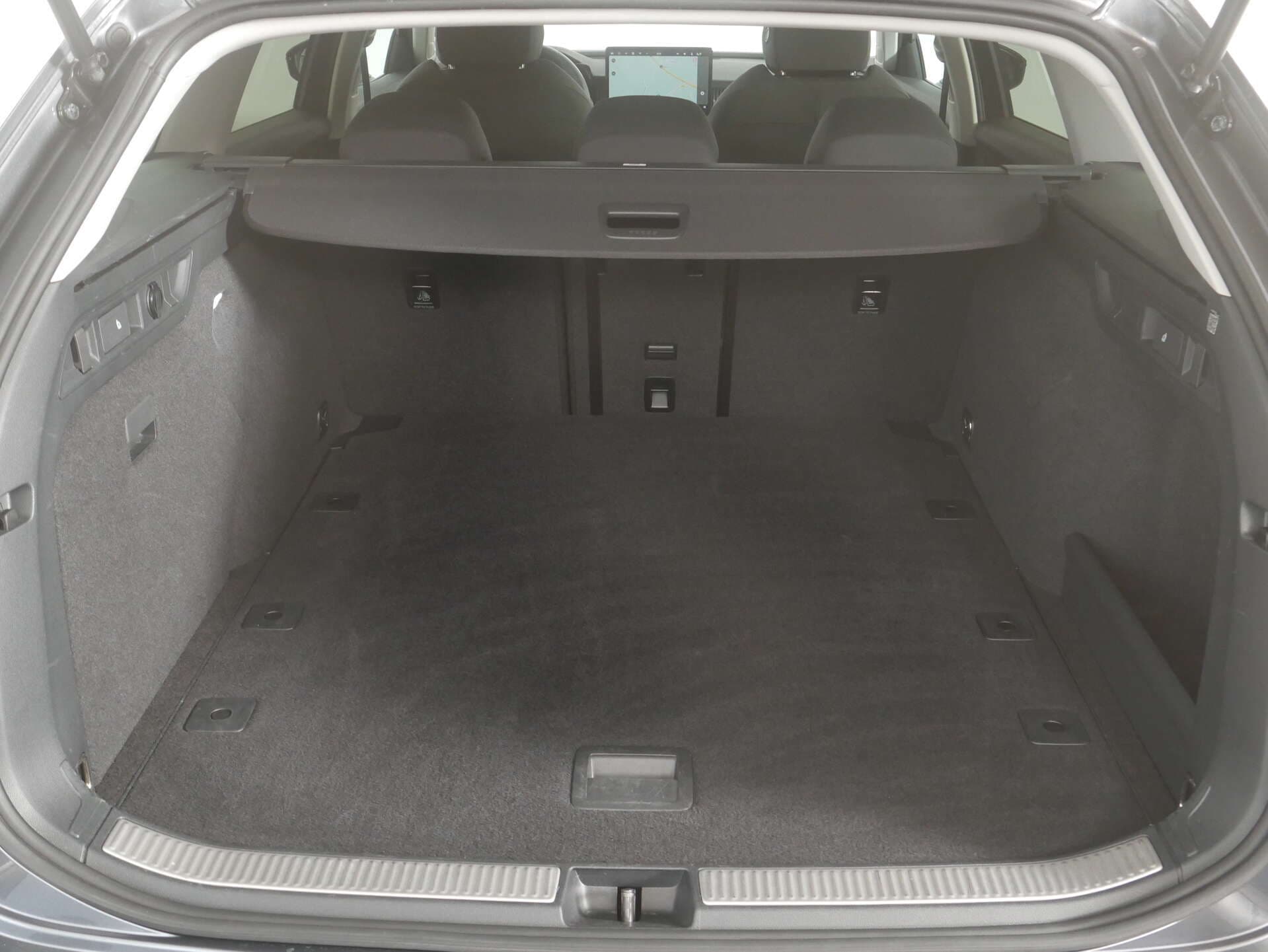 SKODA Superb Combi, photo 14 sur 17